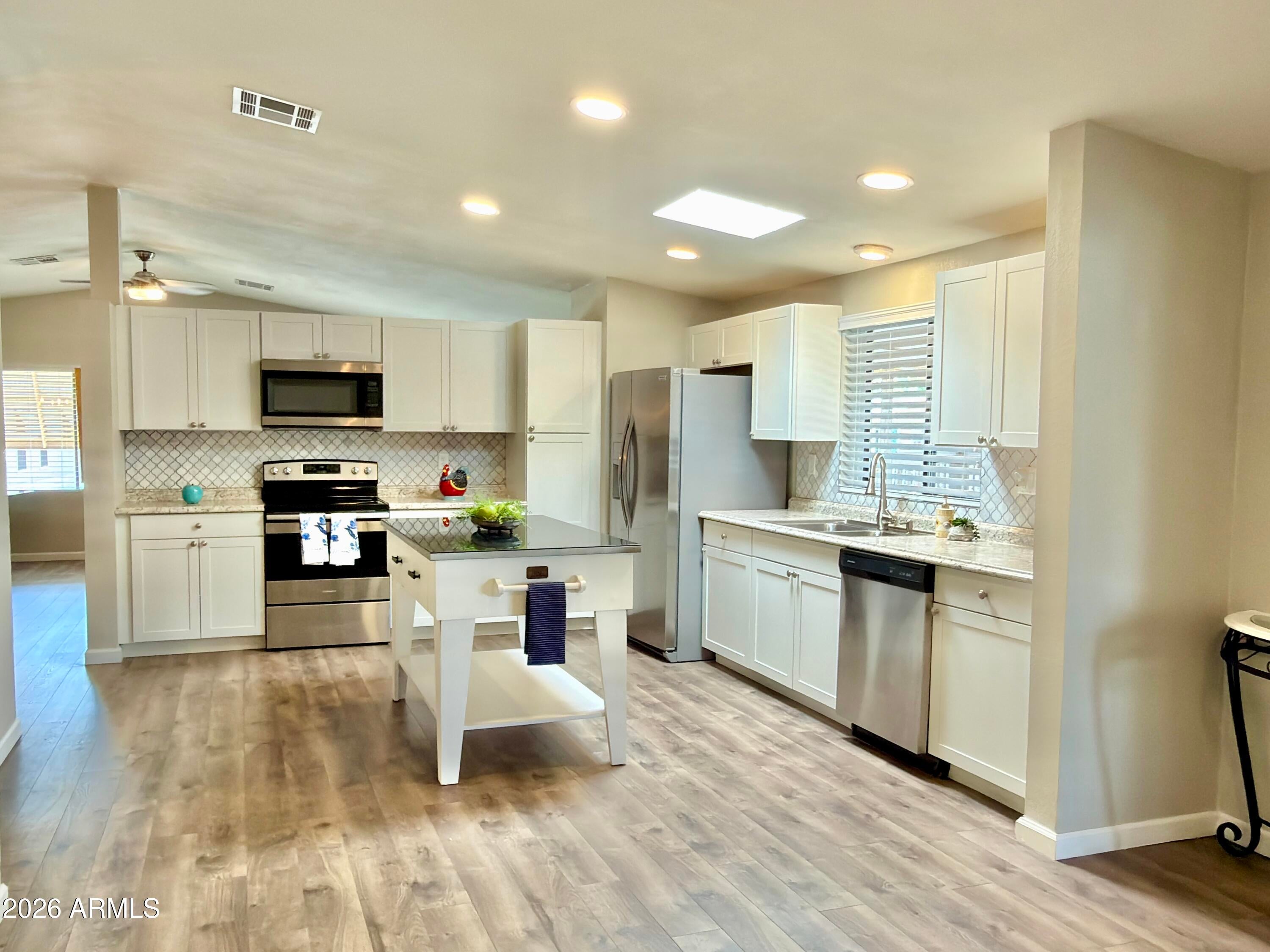 3901 E Pinnacle Peak Rd -- 236