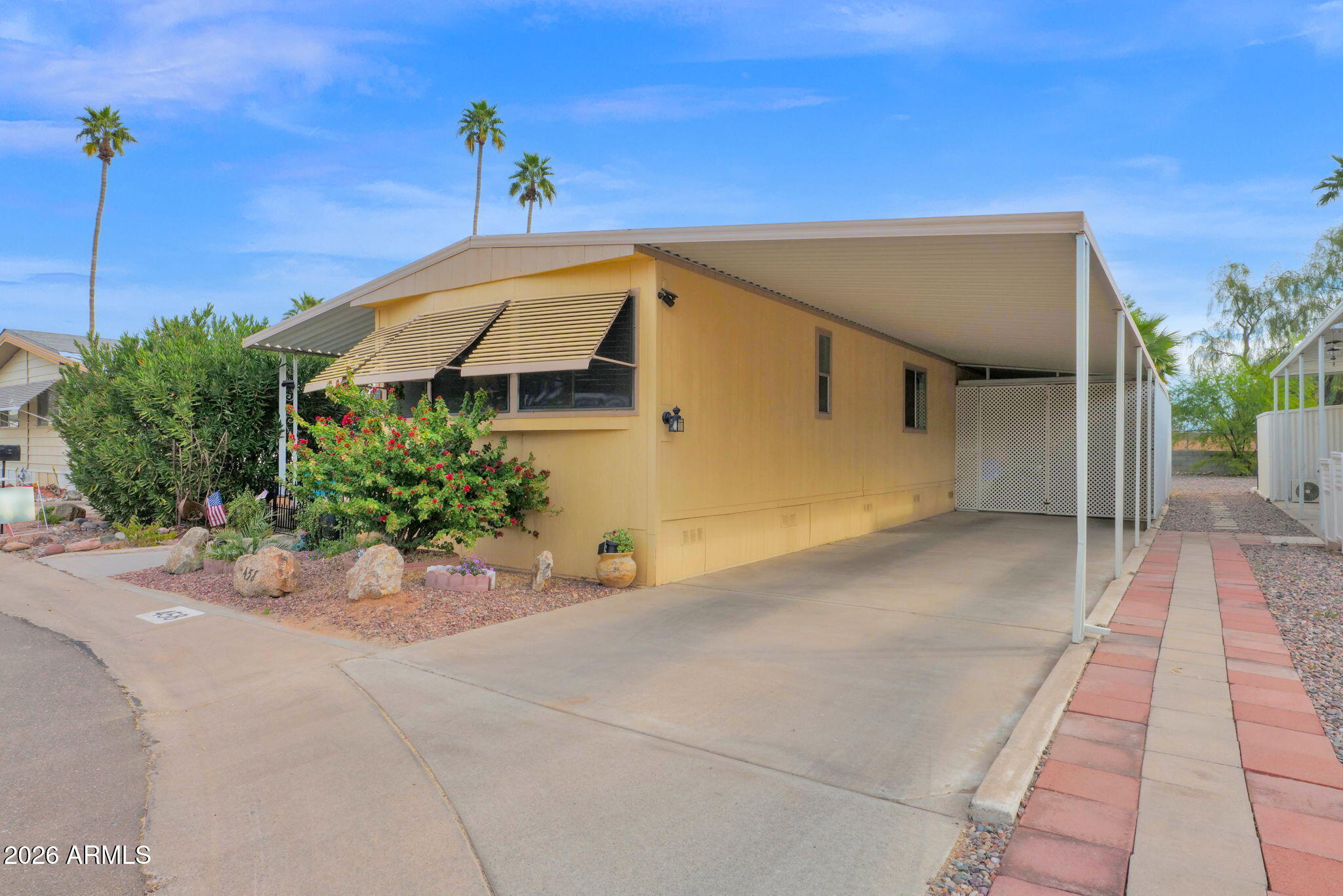 4065 E University Drive 458