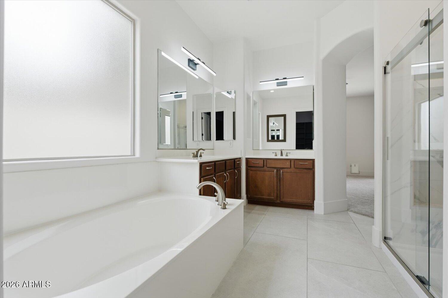 MONTELENA - Residential