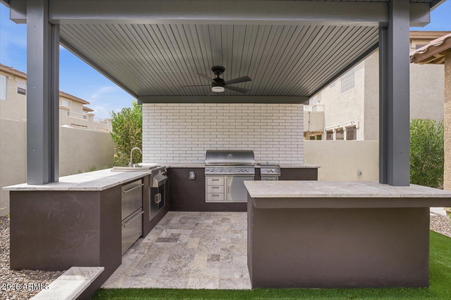 MONTELENA - Residential
