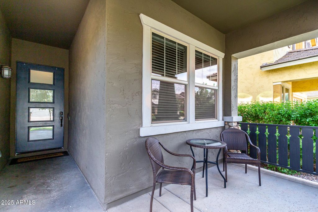 Photo of 3927 E Arabian Drive, Gilbert, AZ 85296 (MLS # 6915250)