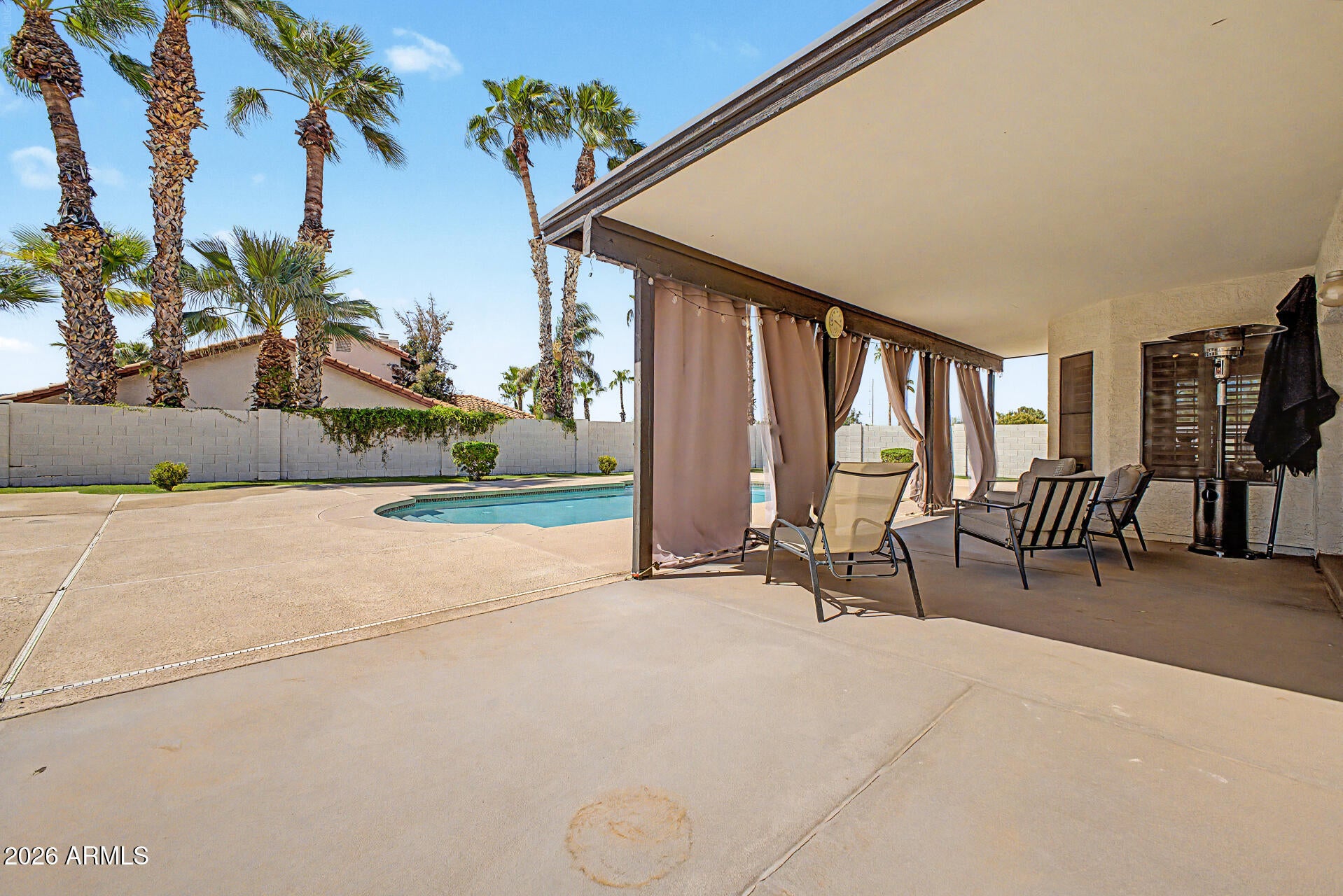 801 E BRAEBURN Drive