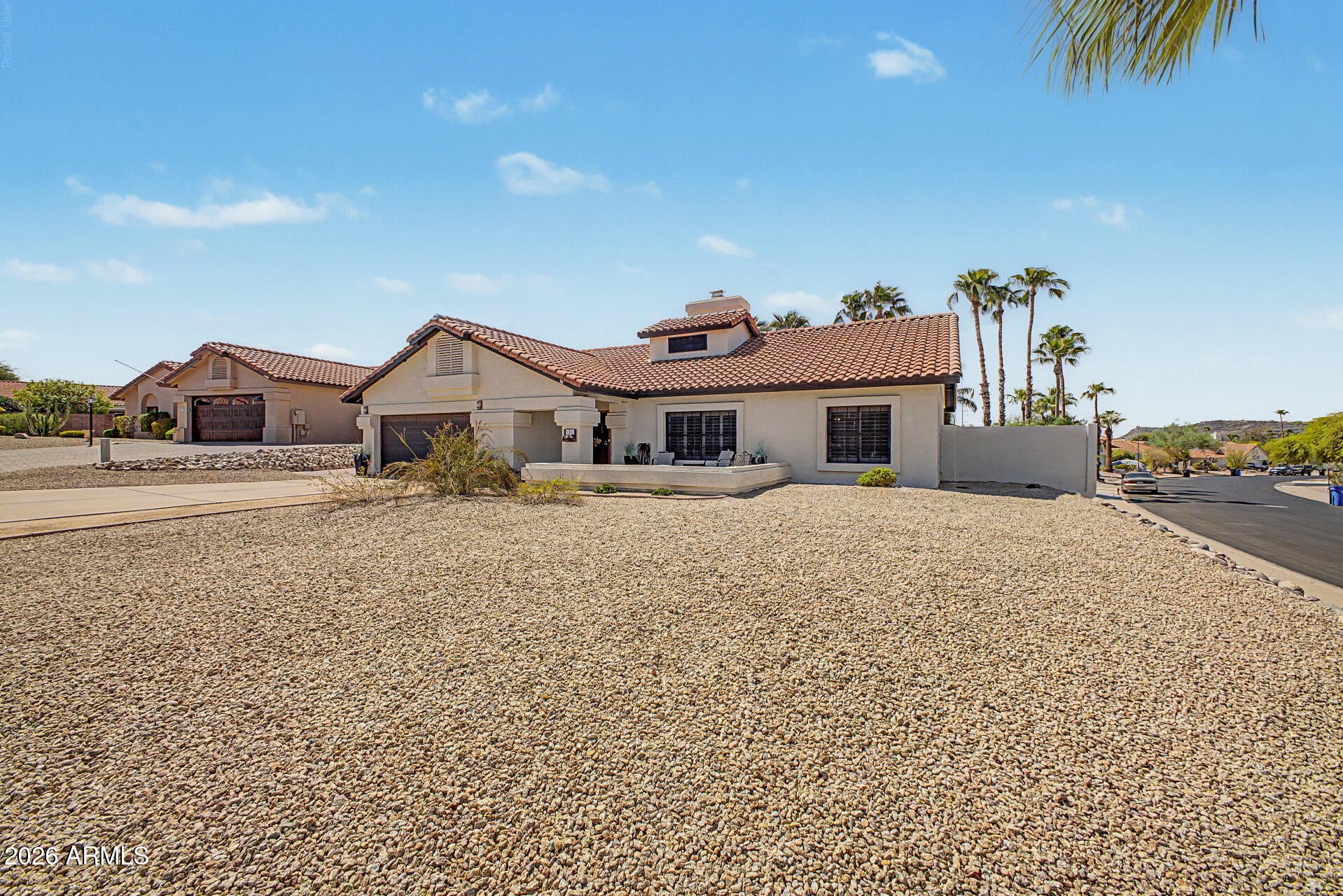 801 E BRAEBURN Drive