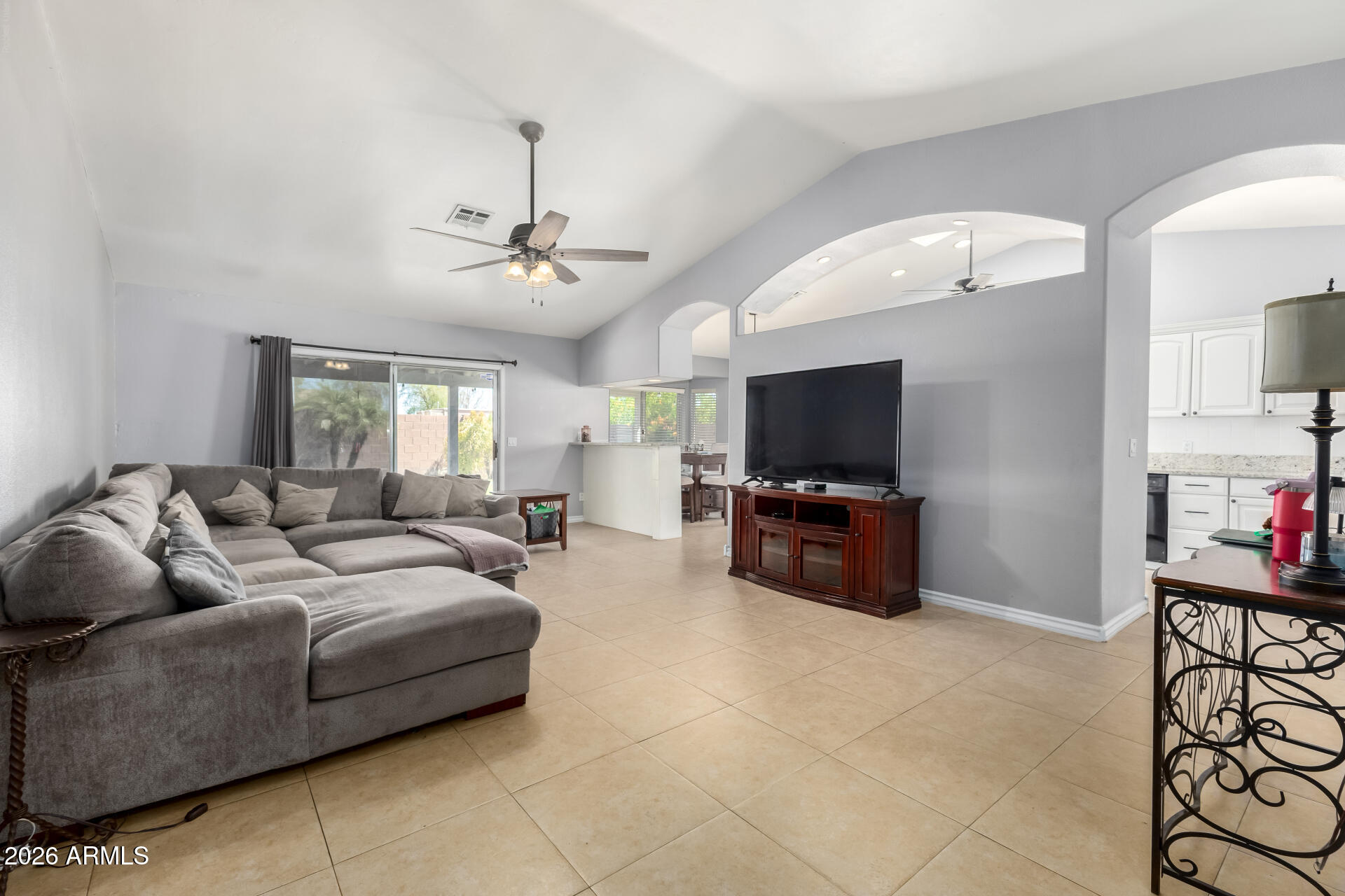 735 S WINTHROP Circle