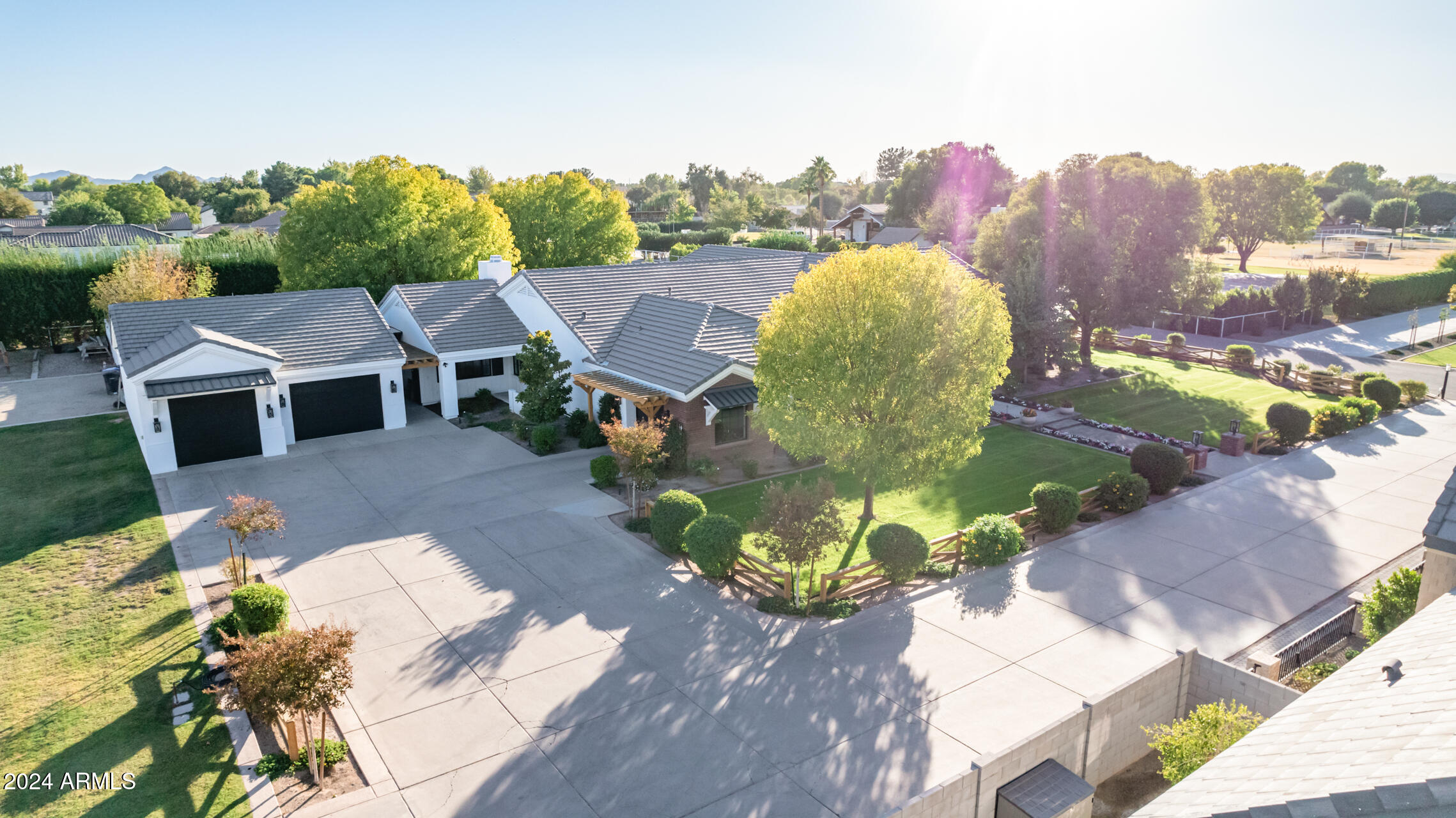 2677 E QUEEN CREEK Road