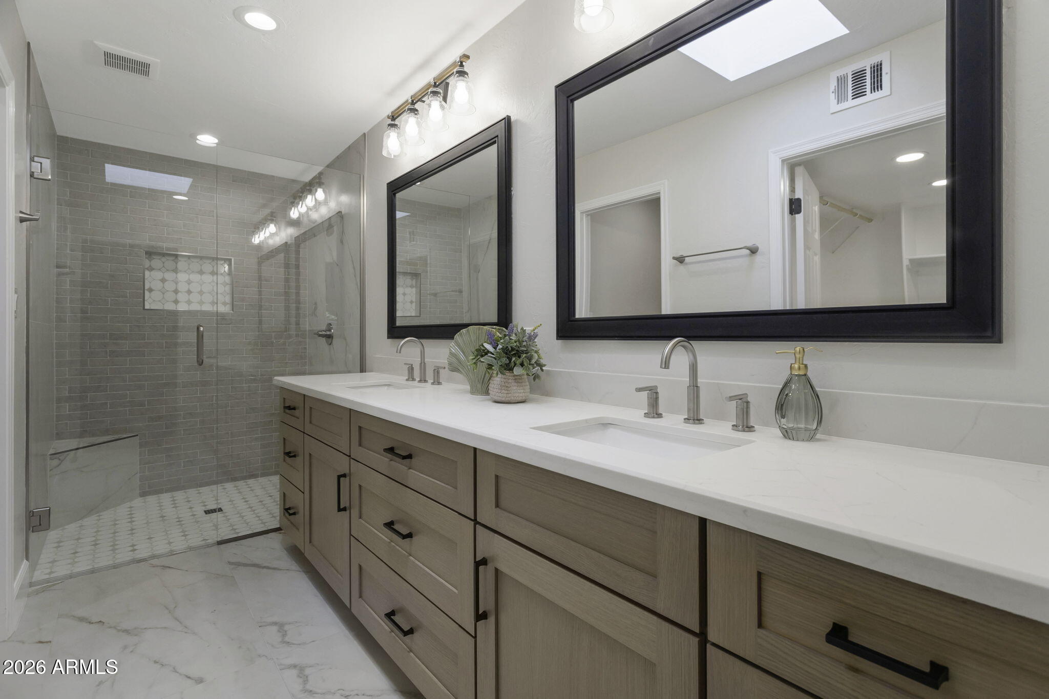 4109 E ALTADENA Avenue