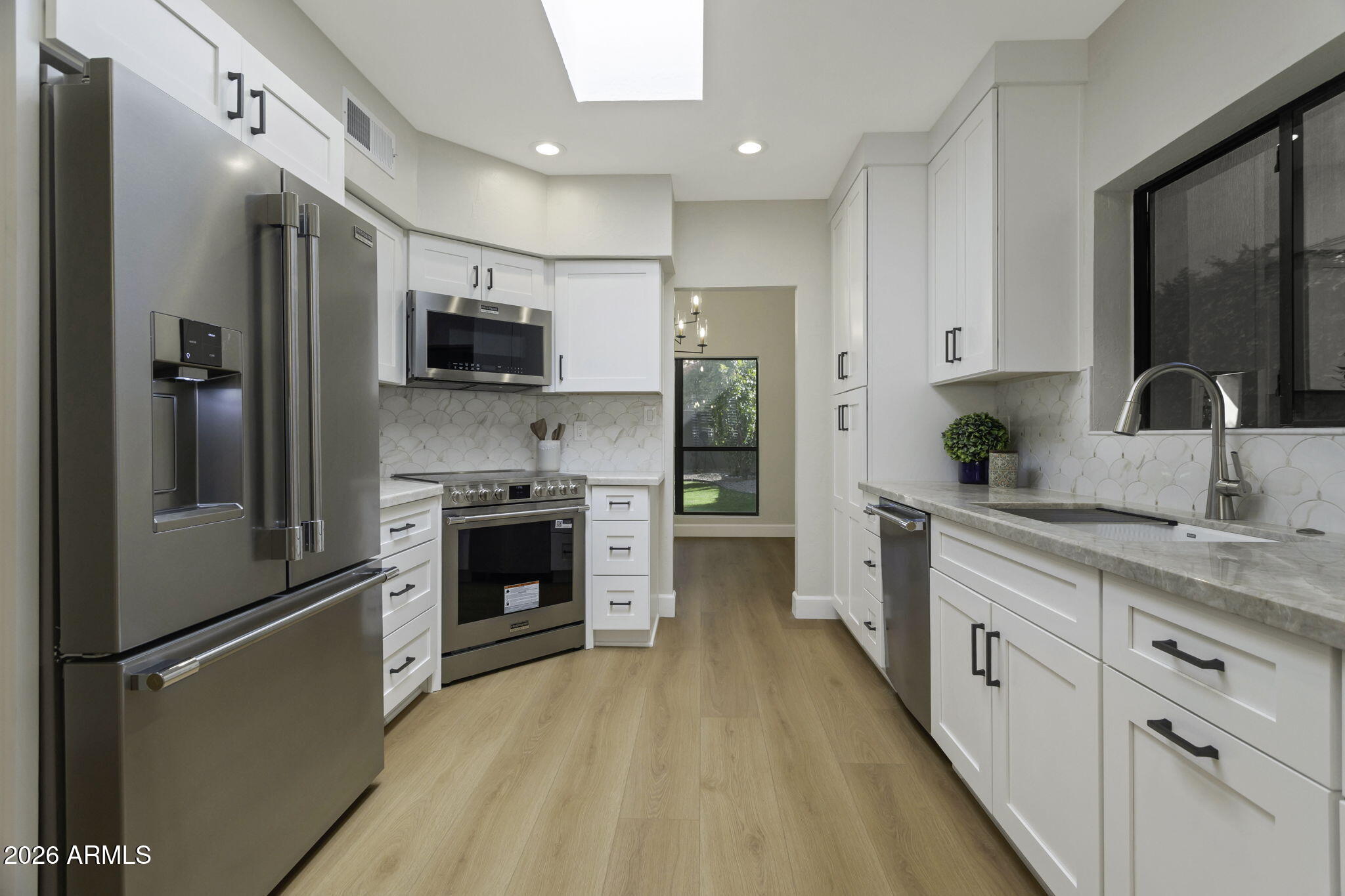 4109 E ALTADENA Avenue