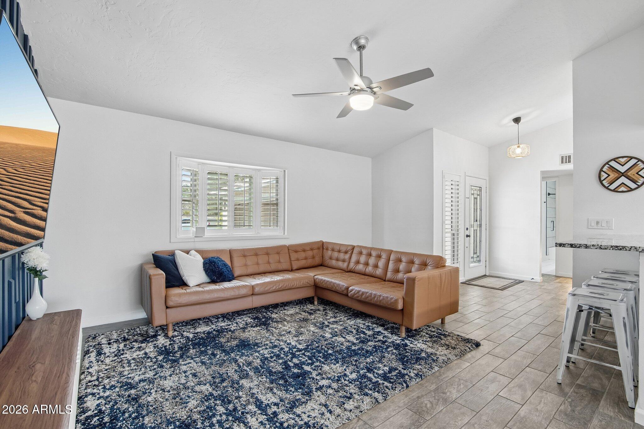 DOBSON SHORES - Residential