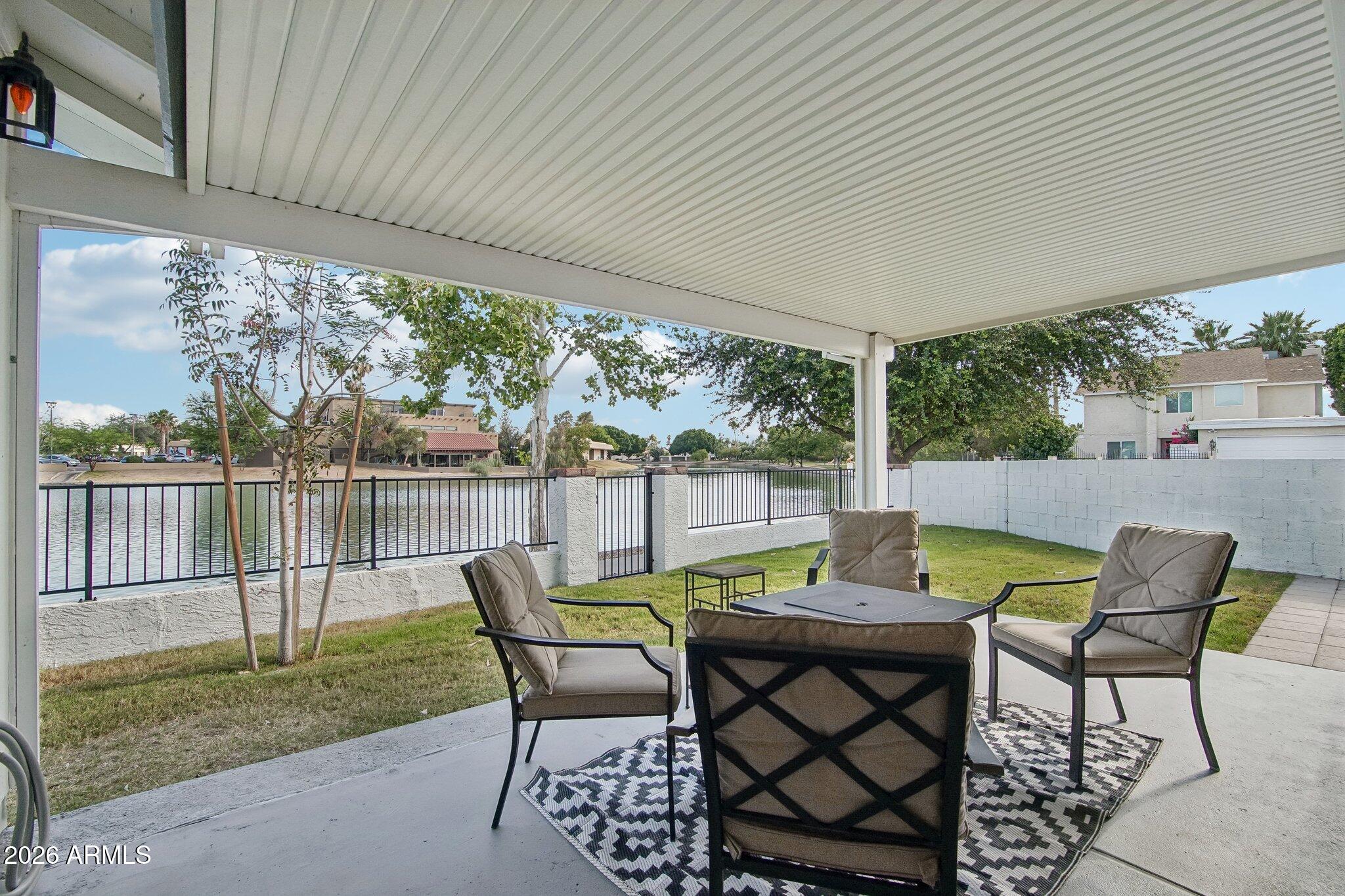 DOBSON SHORES - Residential