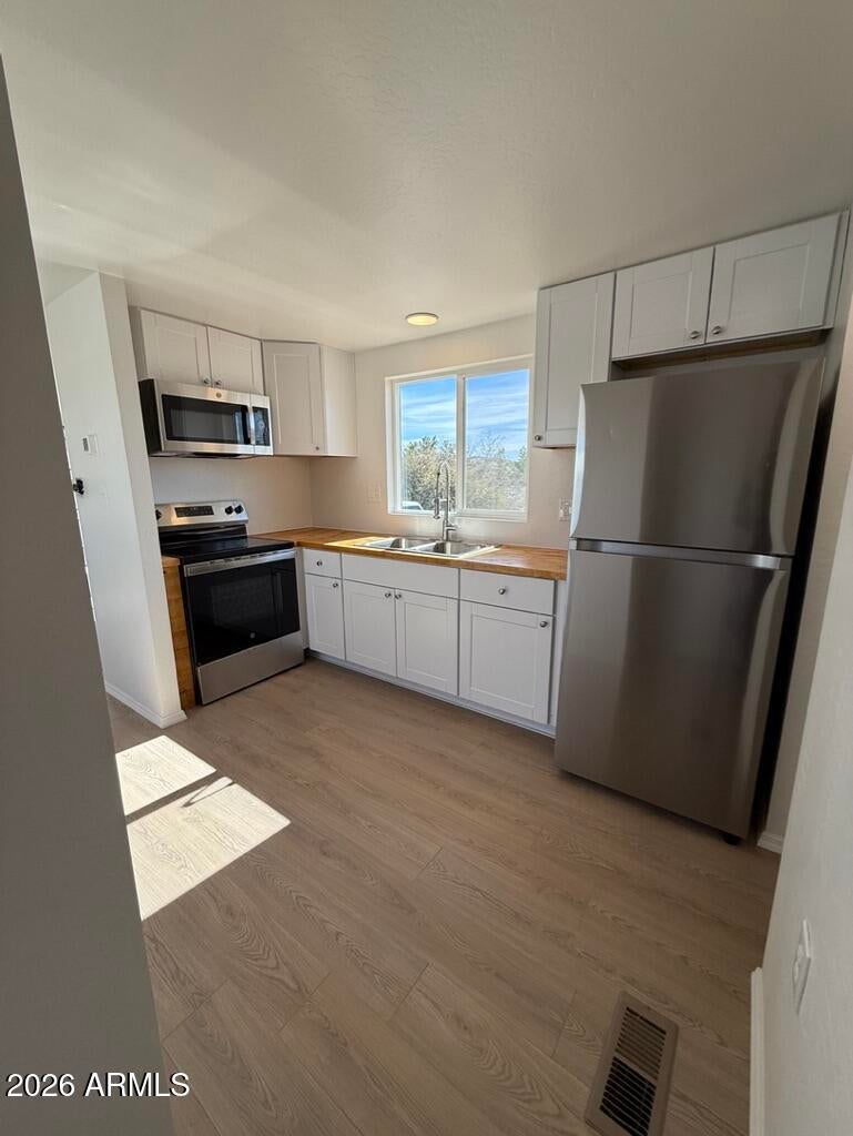16068 S BLACK MOUNTAIN Road