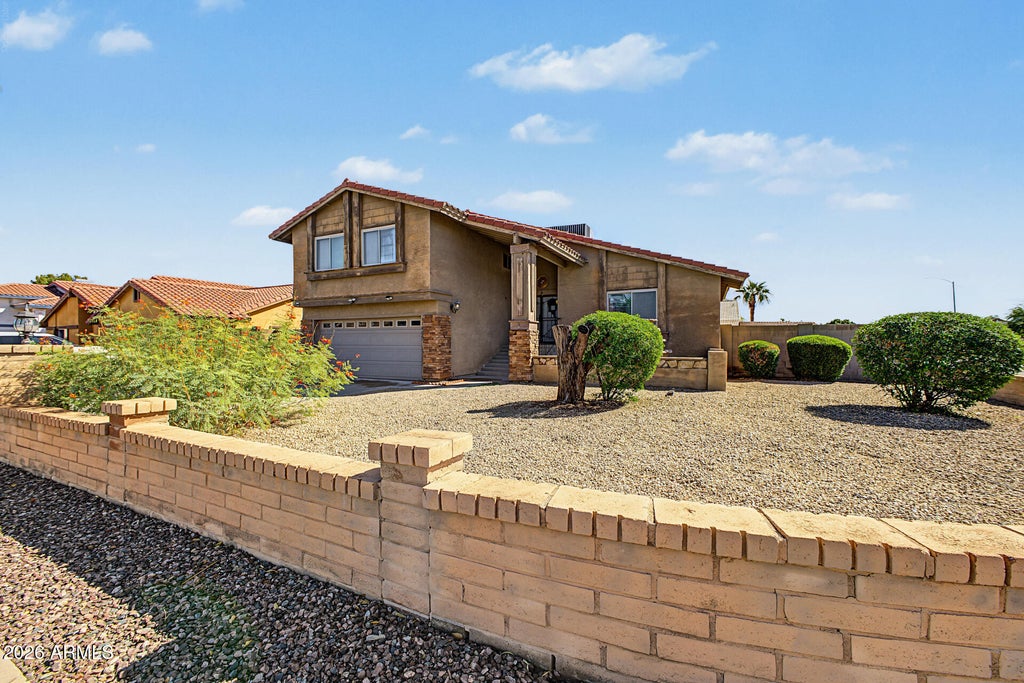 Photo of 11403 N 77th Drive, Peoria, AZ 85345 (MLS # 7087721)