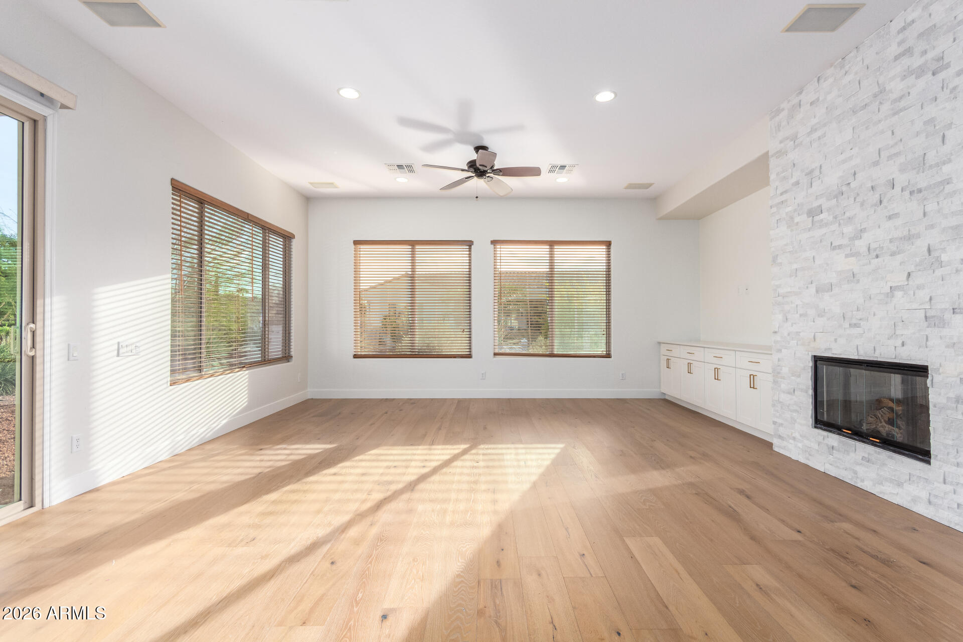 CORTE BELLA COUNTRY CLUB PHASE 1 UNIT 1 - Residential