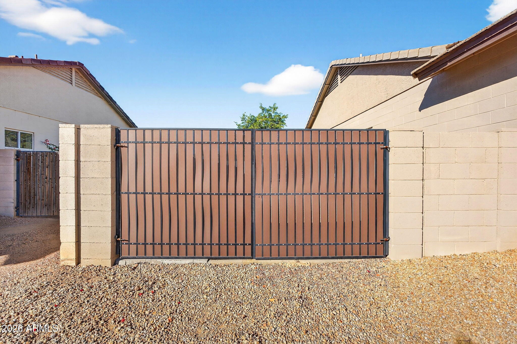 7520 W SOUTHGATE Avenue