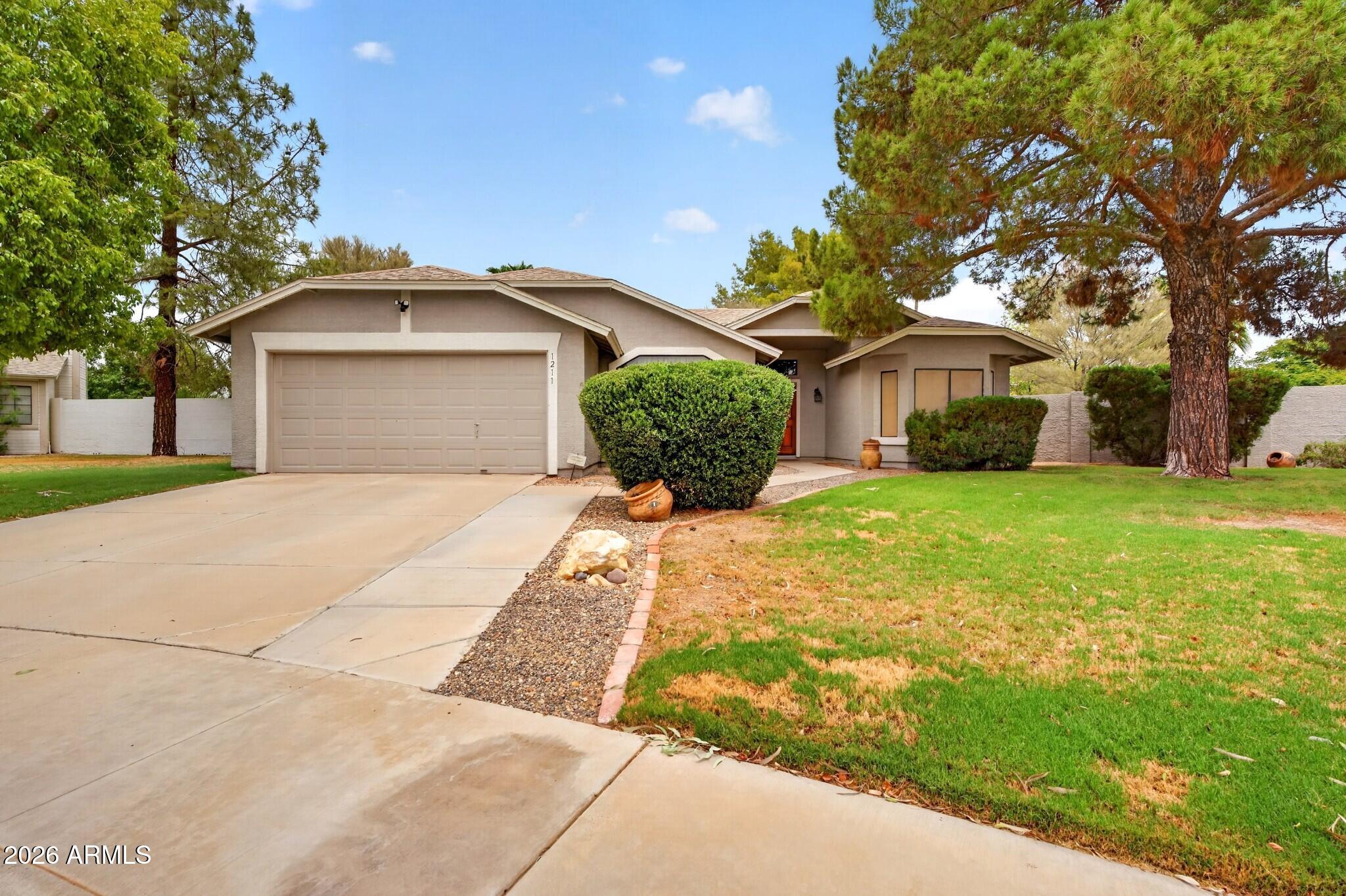 1211 N LEOMA Court