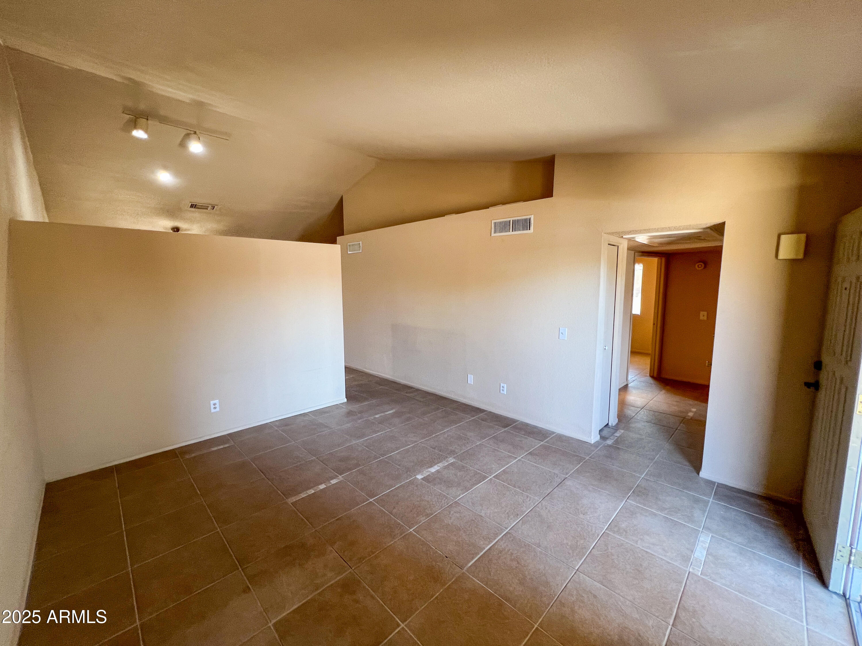 5377 S CARRIAGE HILLS Drive