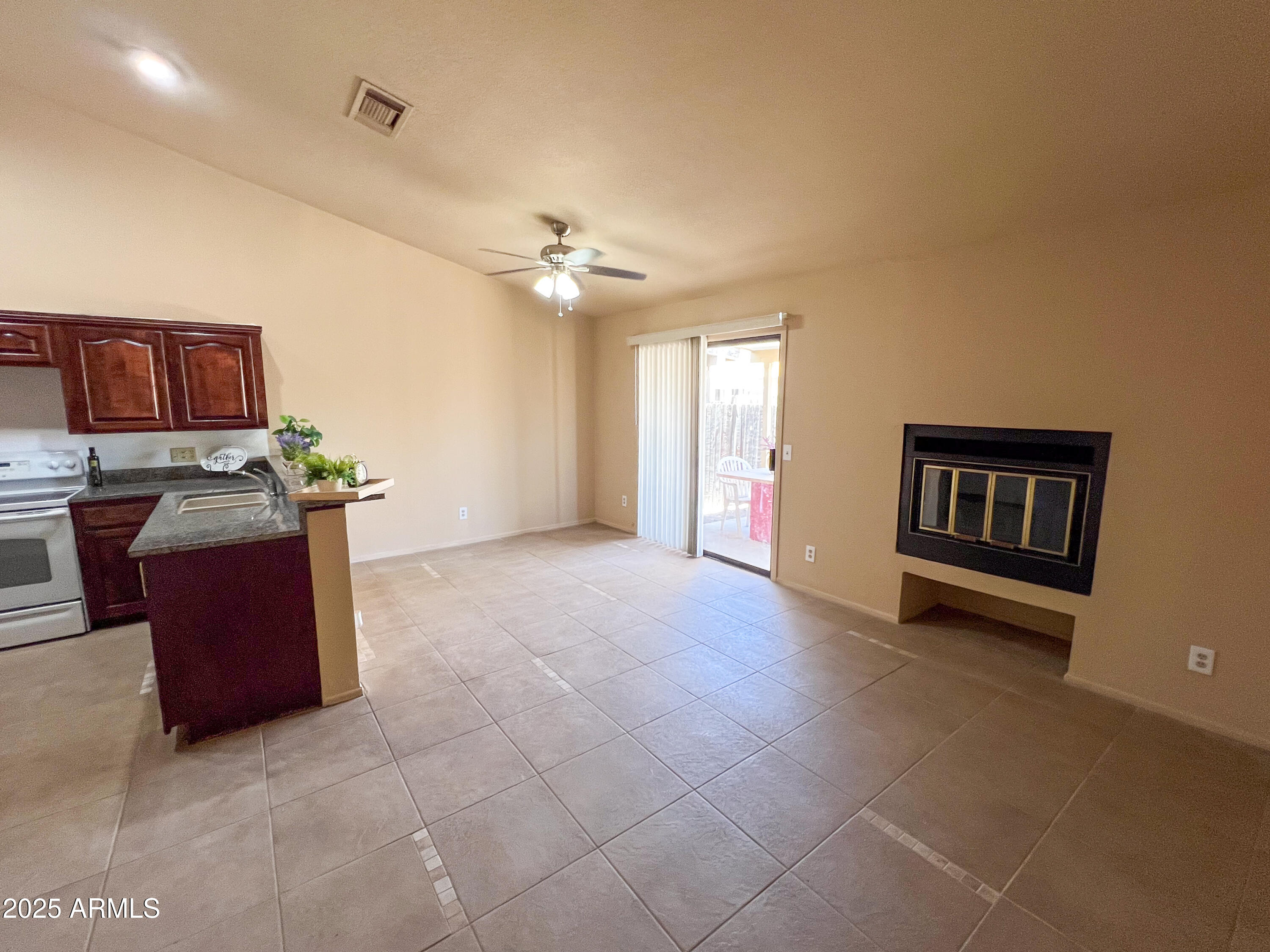 5377 S CARRIAGE HILLS Drive