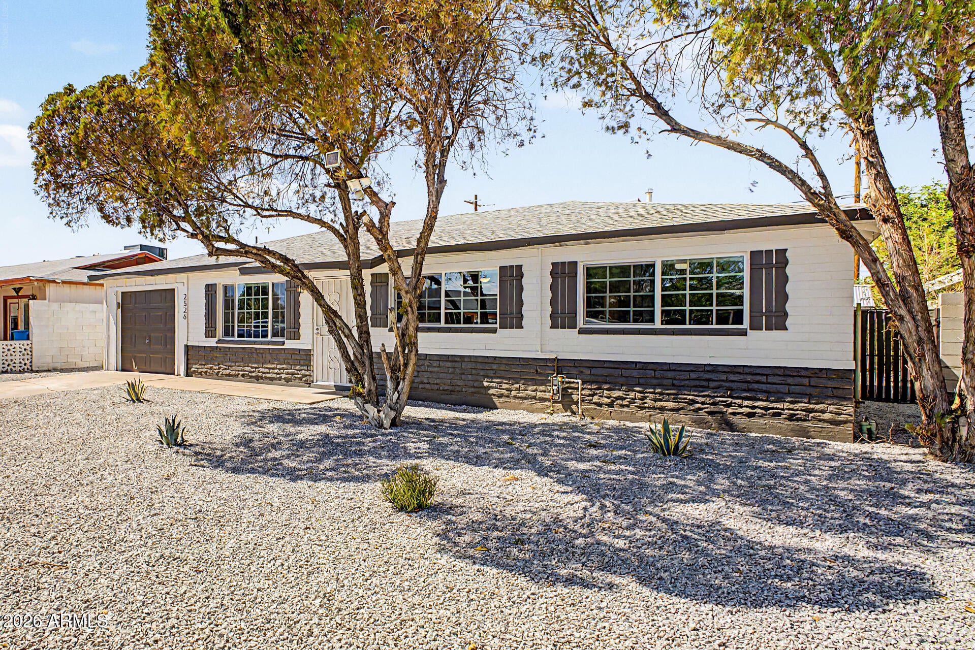 2526 W ORCHID Lane