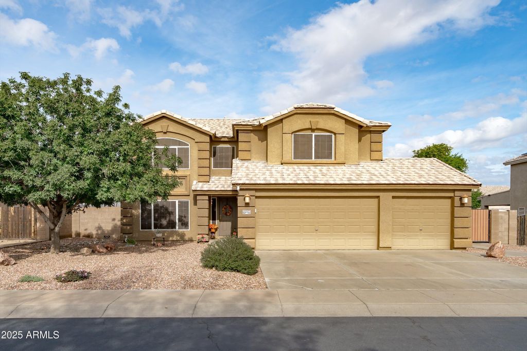 Photo of 12426 W Sierra Street, El Mirage, AZ 85335 (MLS # 6948730)