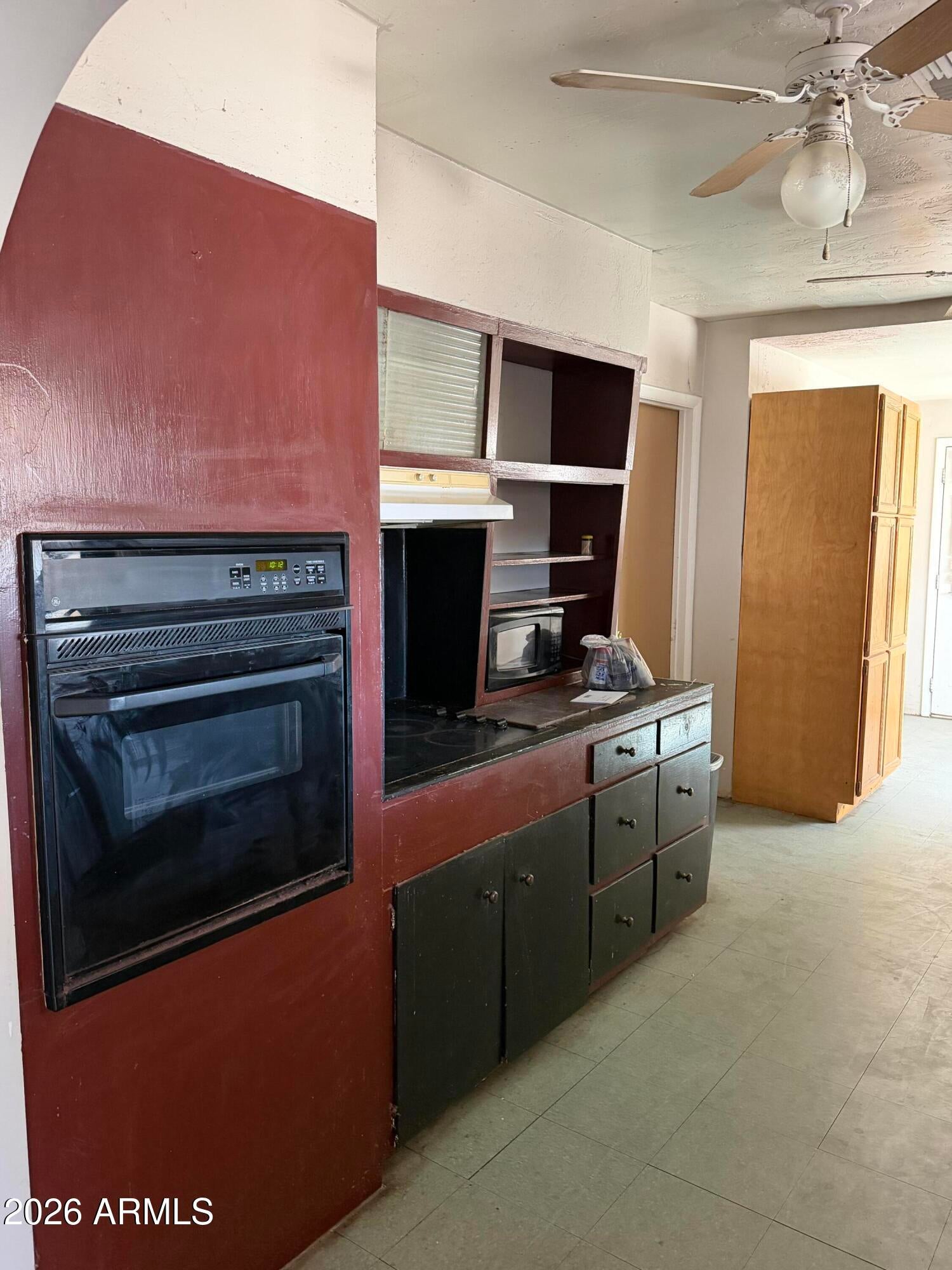 109 N LOS ROBLES Drive