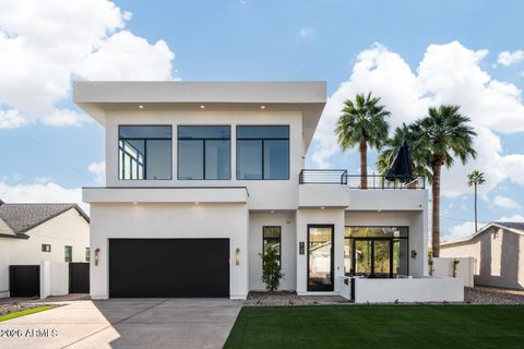 Photo of 4120 N 44th Place, Phoenix, AZ 85018 (MLS # 7017991)