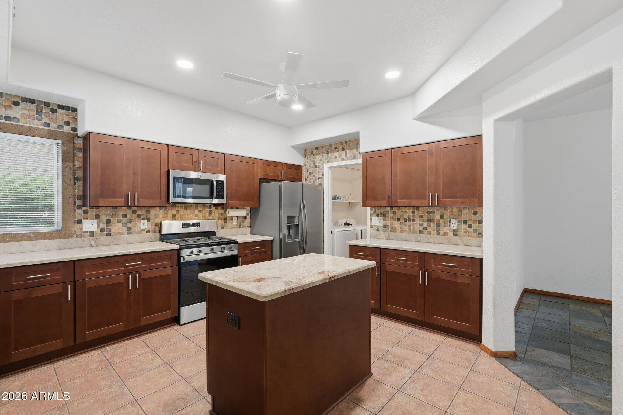 7326 W PERSHING Avenue