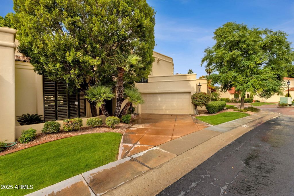 Photo of 10050 E Mountainview Lake Drive #32, Scottsdale, AZ 85258 (MLS # 6950211)