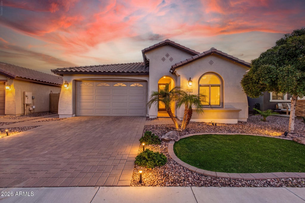 Photo of 2807 W Blue River Drive, San Tan Valley, AZ 85144 (MLS # 7091712)