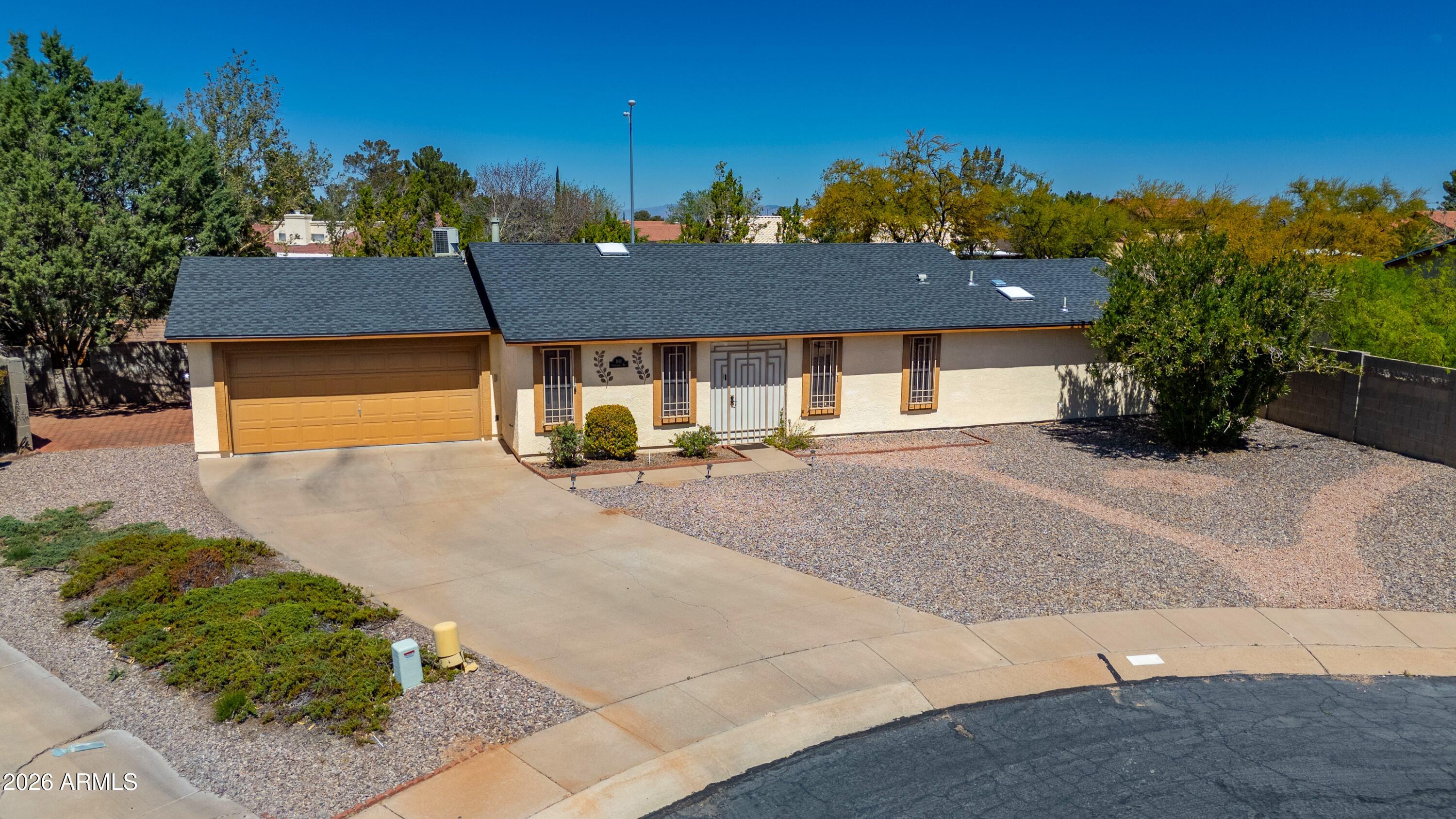 1691 E PERIWINKLE Way