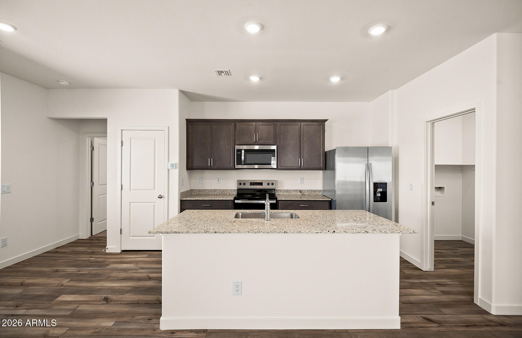 626 W Red Hawk Court