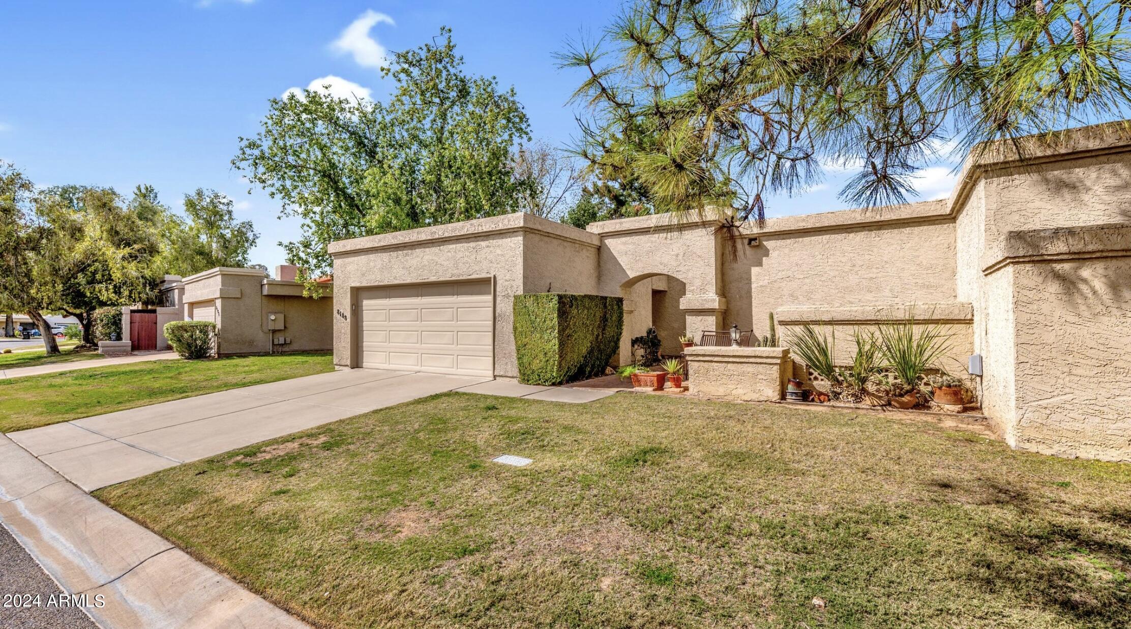8188 E DEL CUARZO Drive