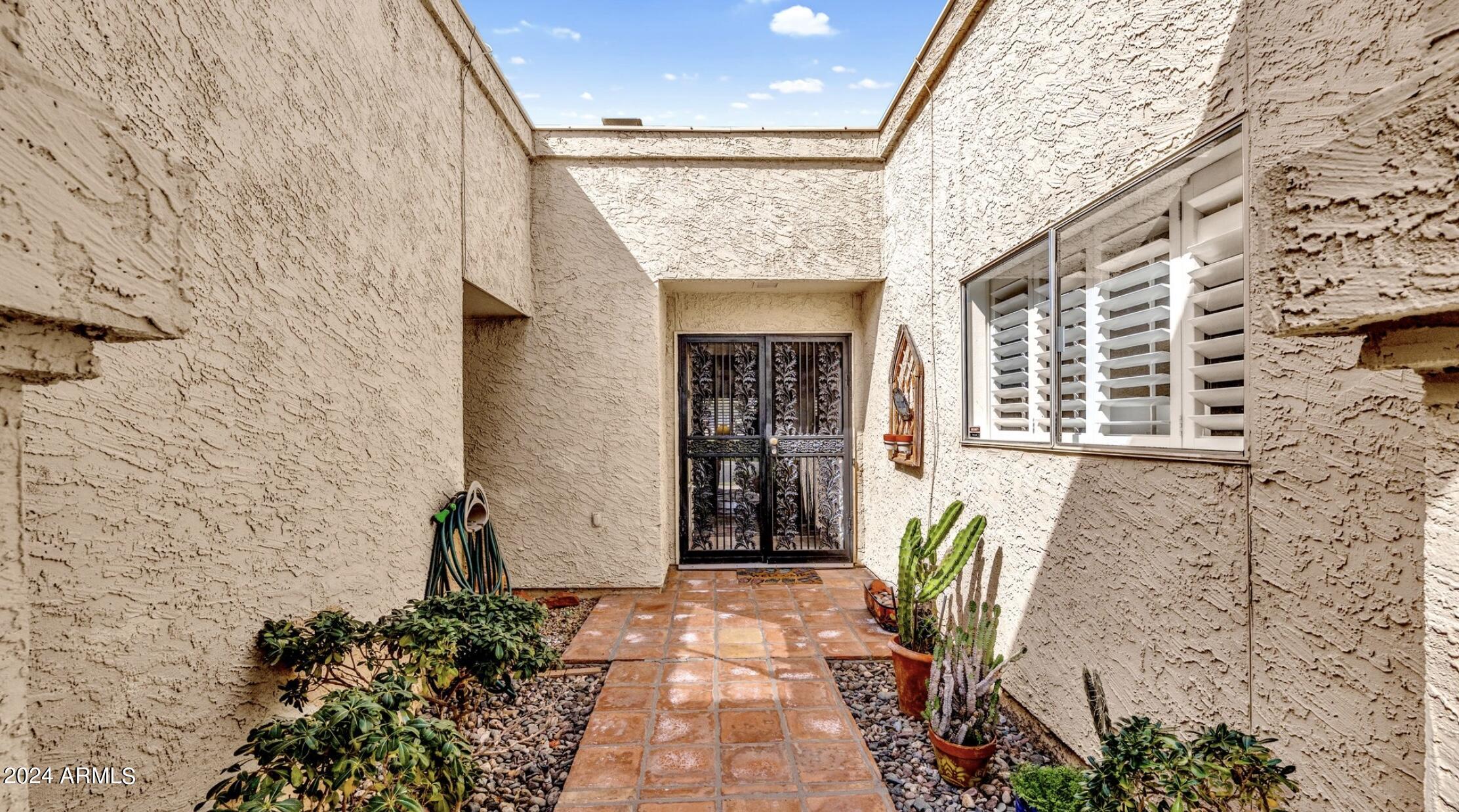 8188 E DEL CUARZO Drive