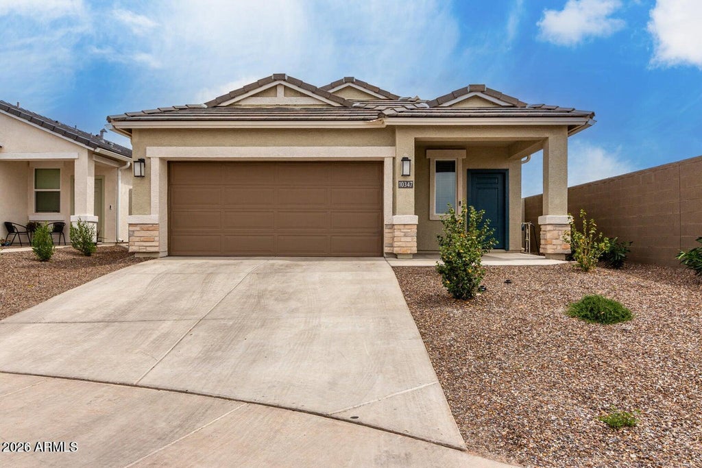 Photo of 10347 S Saguaro Drive, Apache Junction, AZ 85120 (MLS # 7079782)