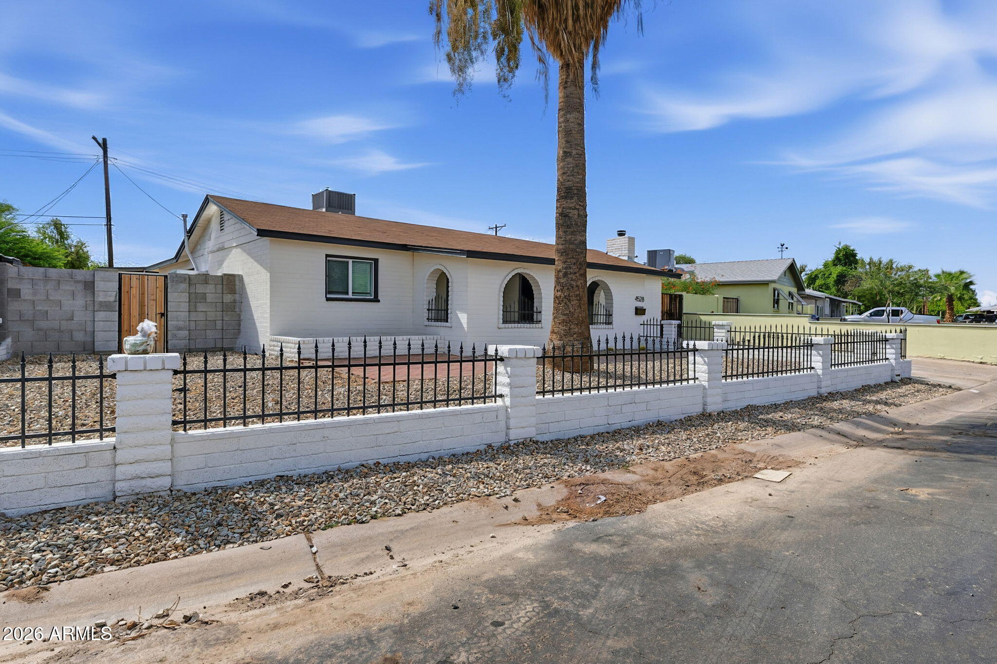 4528 N 50TH Avenue