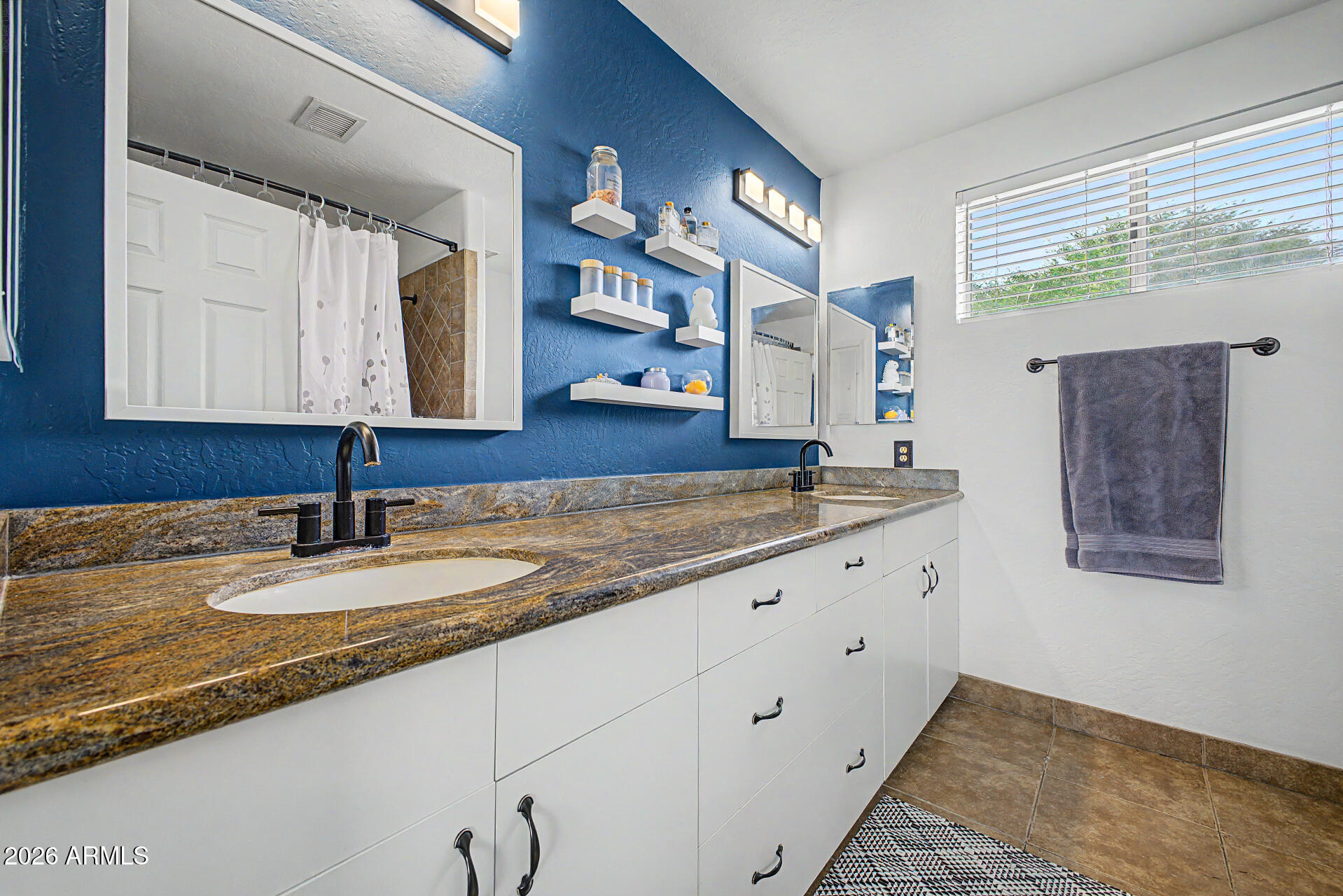 OAK PARK - Residential