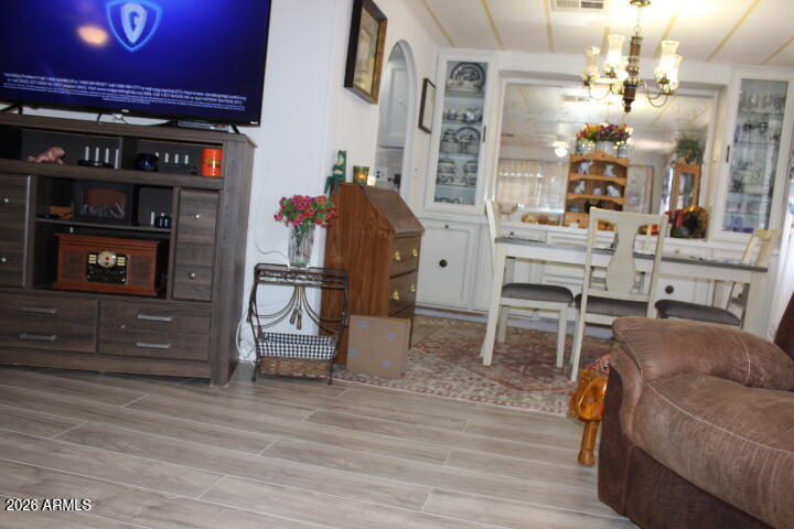 9501 E Broadway Road 21