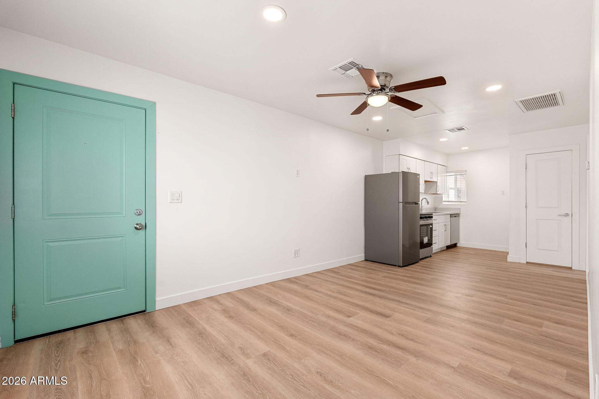 1646 E Mckinley Street 4