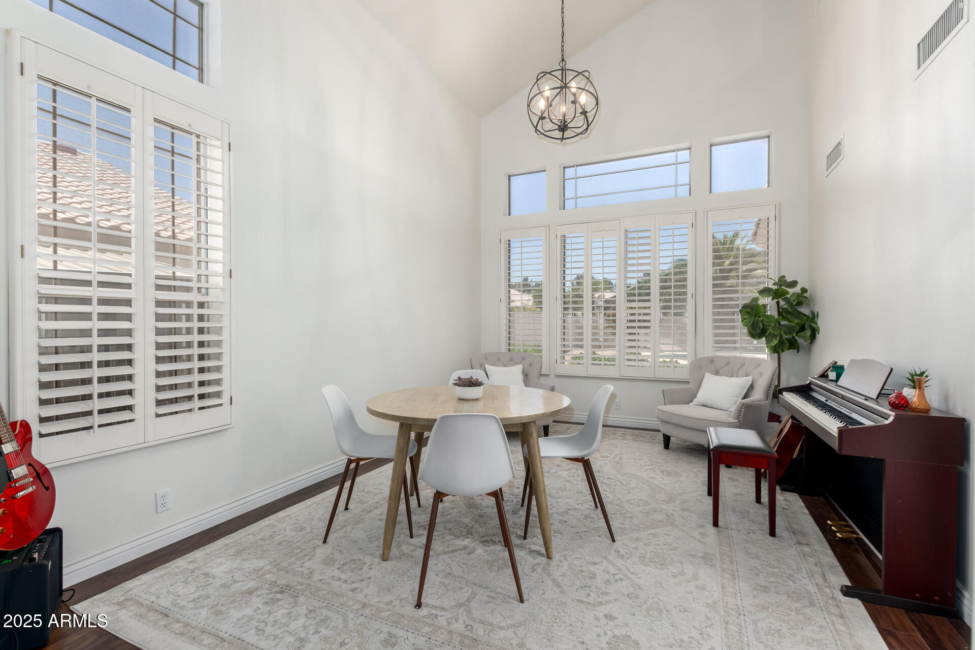 2053 E STEPHENS Road