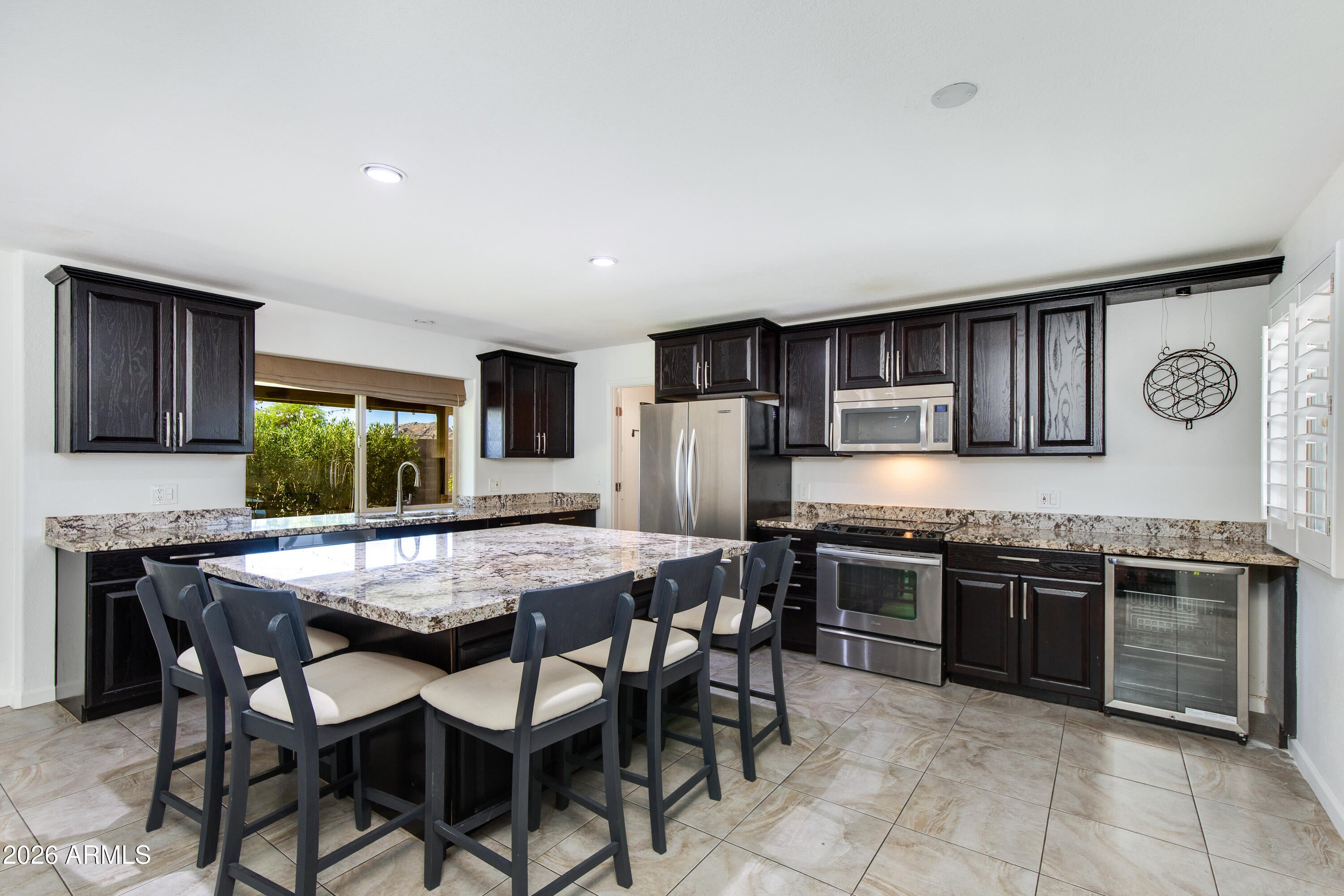 2801 E Mercer Lane