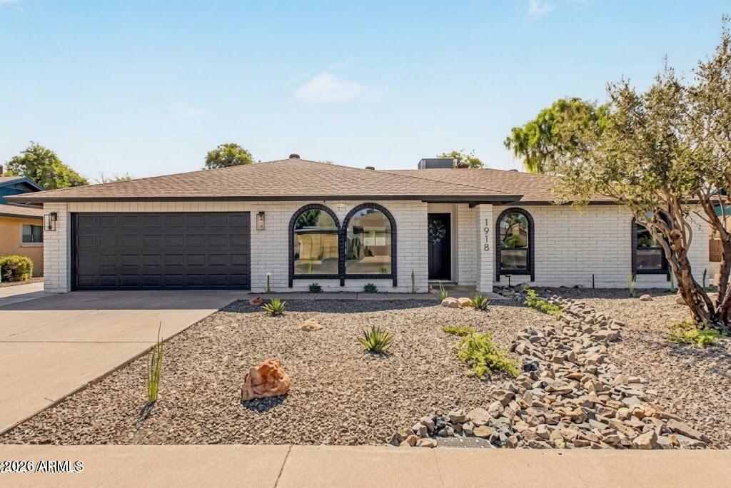 Photo of 6014 S Dorsey Lane, Tempe, AZ 85283 (MLS # 7048231)