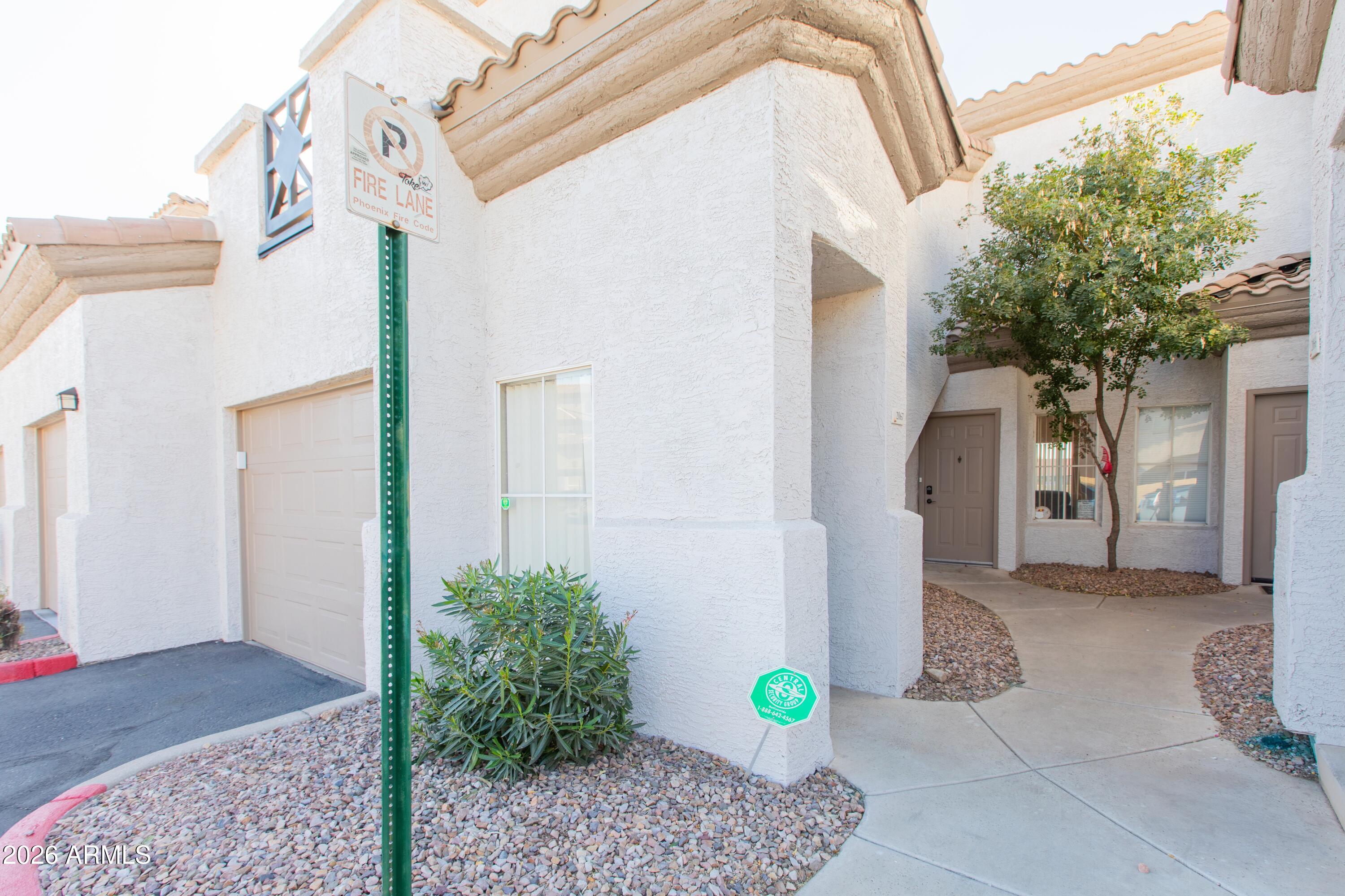 3236 E CHANDLER Boulevard 1067