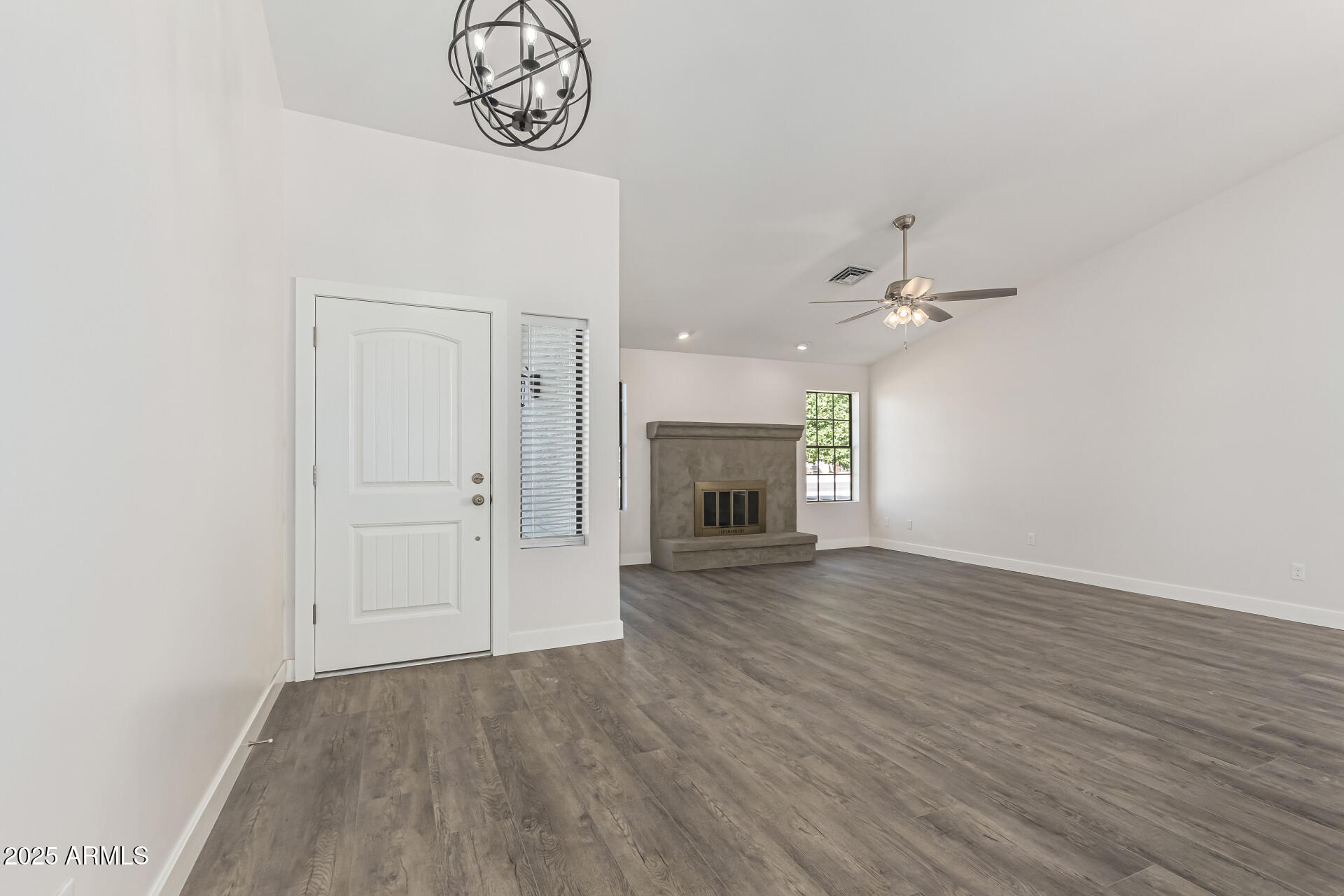 2065 N ASHBROOK --