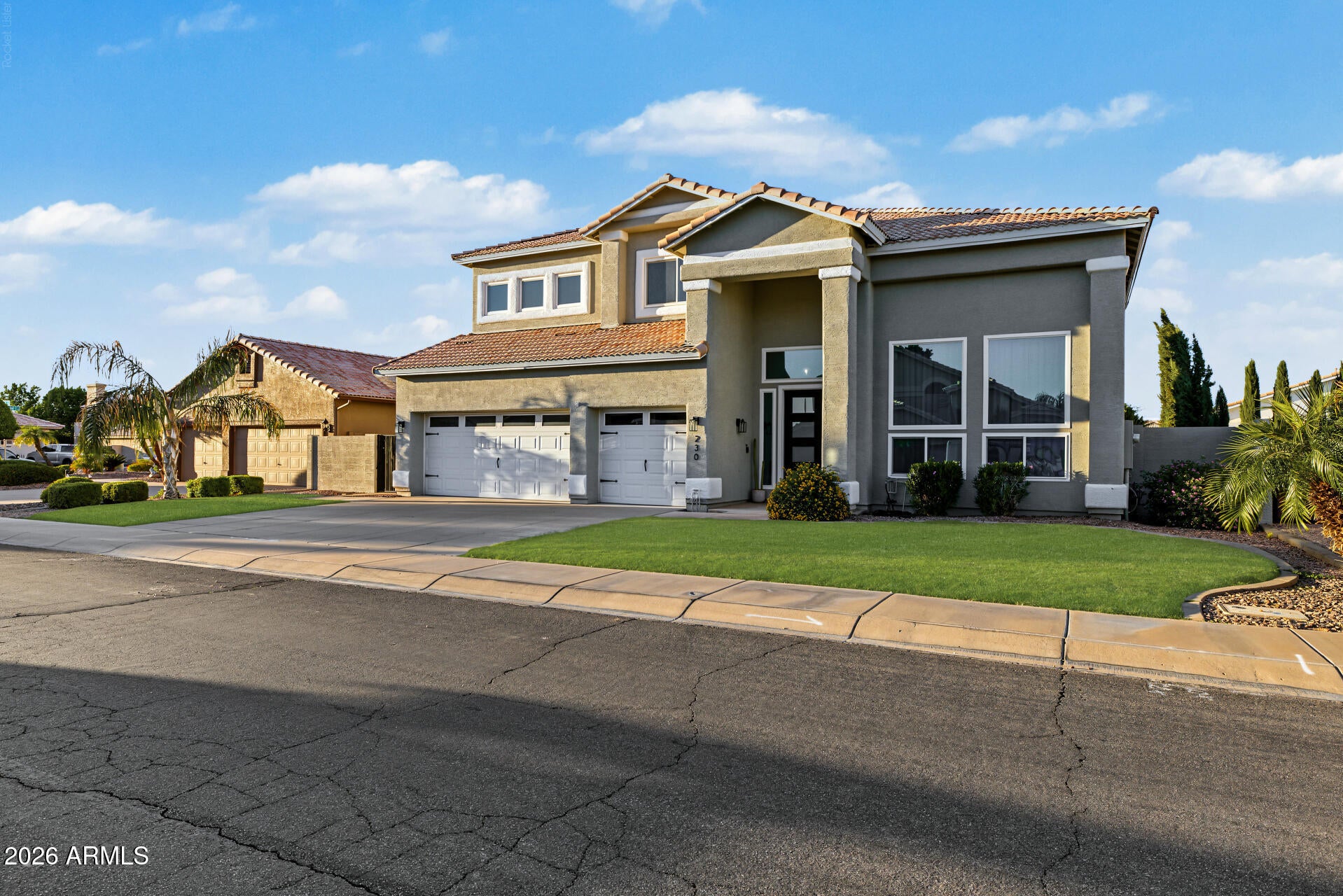 230 E ARABIAN Drive