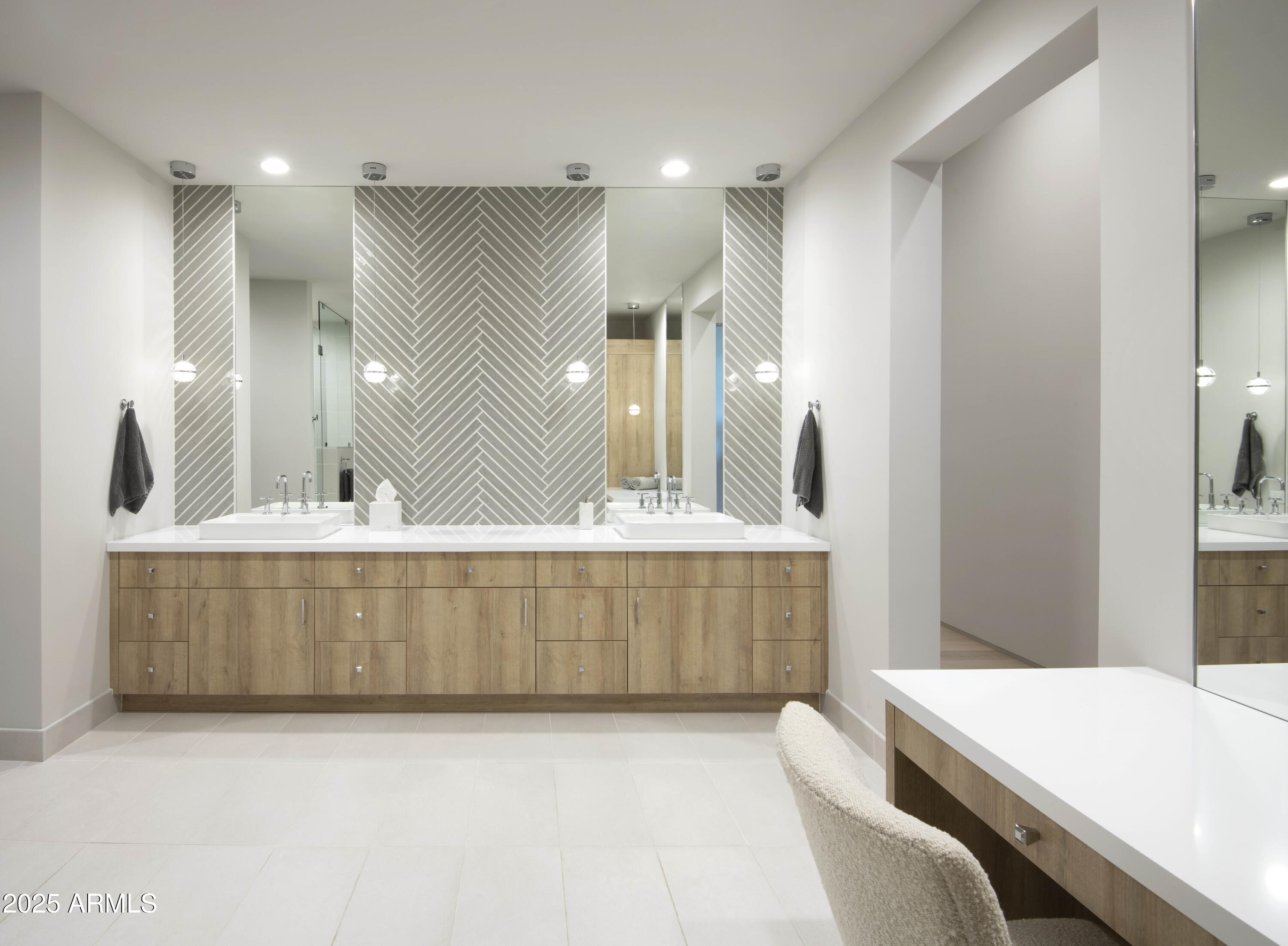 7190 E IRONWOOD Drive