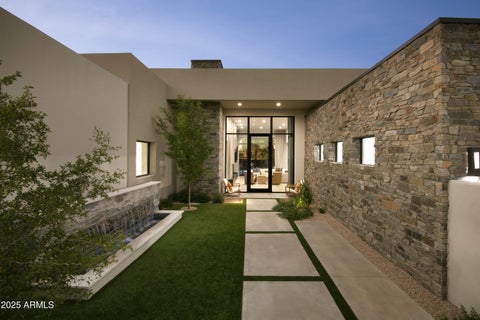 Photo of 7190 E Ironwood Drive, Paradise Valley, AZ 85253 (MLS # 6956220)