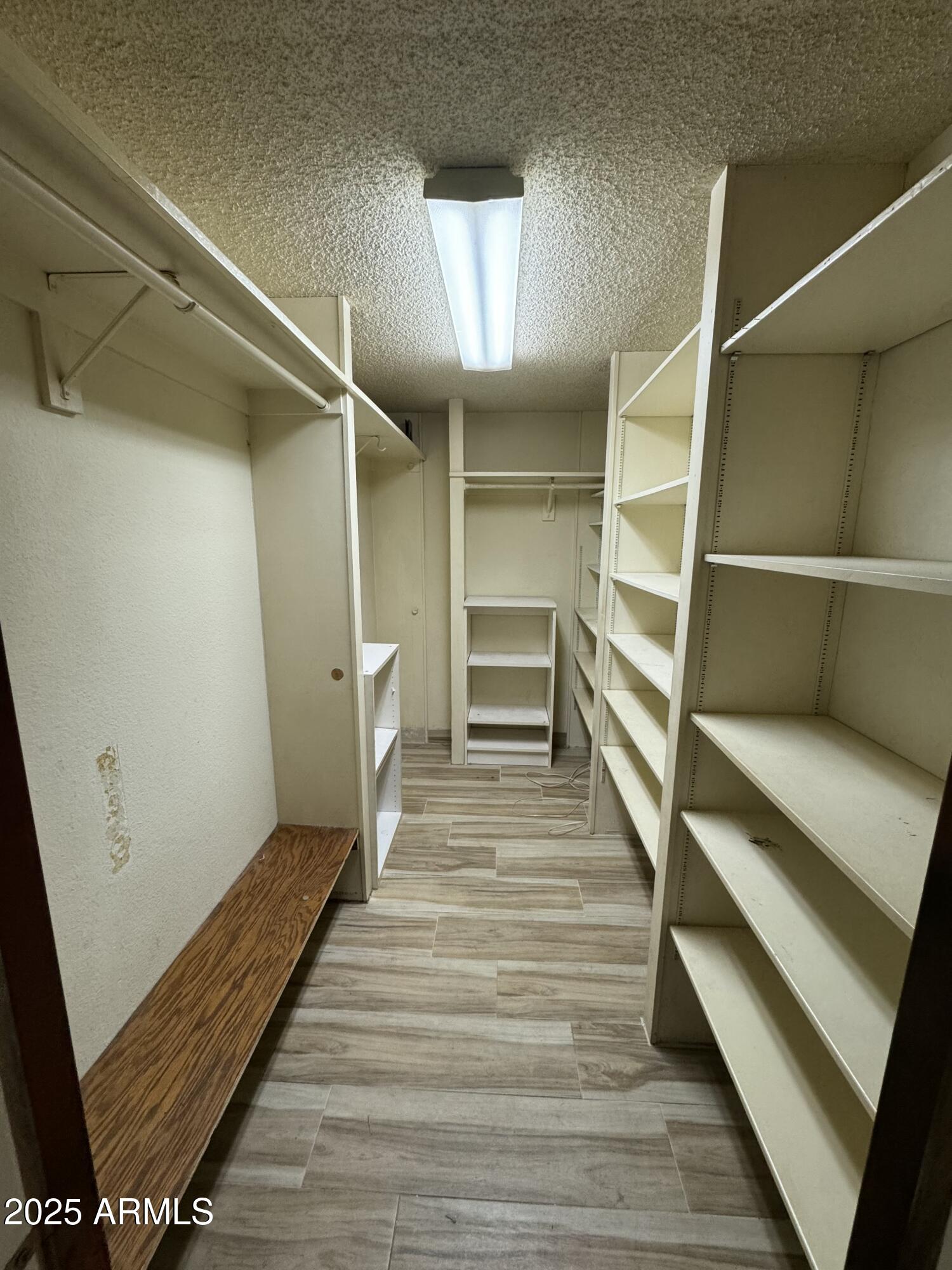 Scottsdale, Arizona 85257, United States, 3 Bedrooms Bedrooms, ,2 BathroomsBathrooms,Residential,Pending,54609