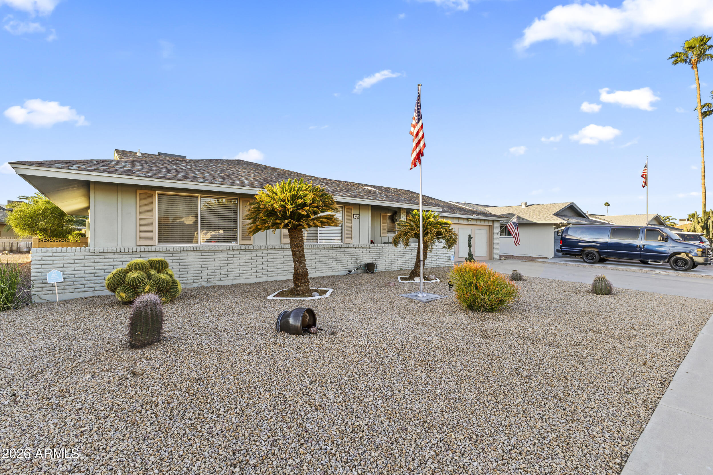 9908 W PRAIRIE HILLS Circle