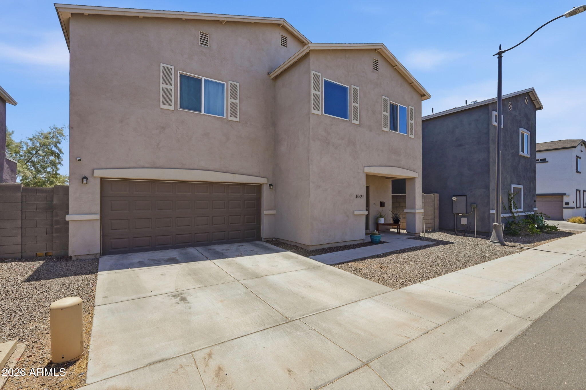 1021 E ODEUM Lane