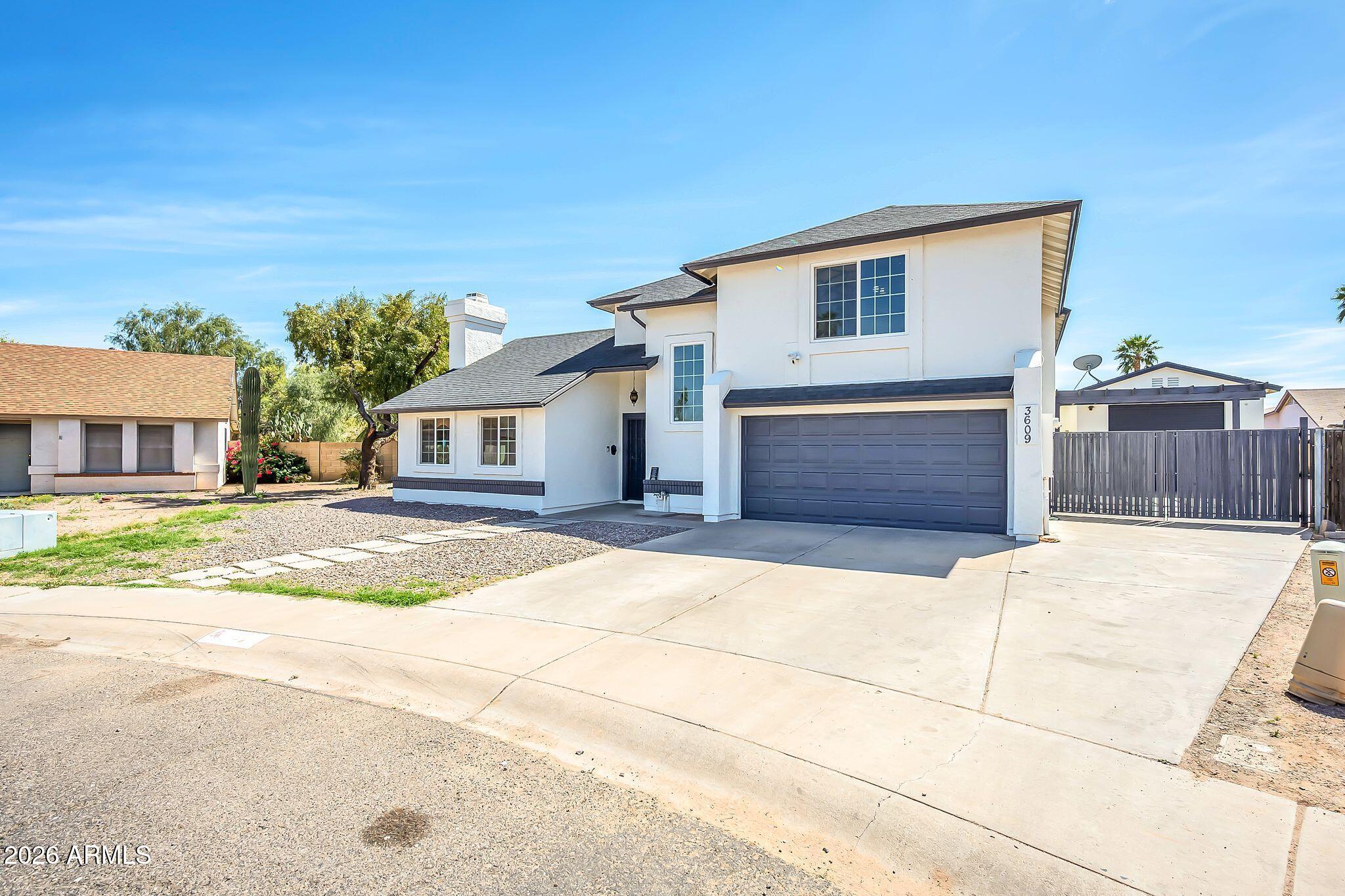 3609 W WHITTEN Street