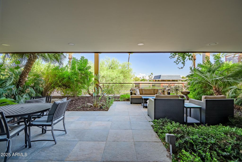 Photo of 7167 E Rancho Vista Drive #2007, Scottsdale, AZ 85251 (MLS # 6973332)