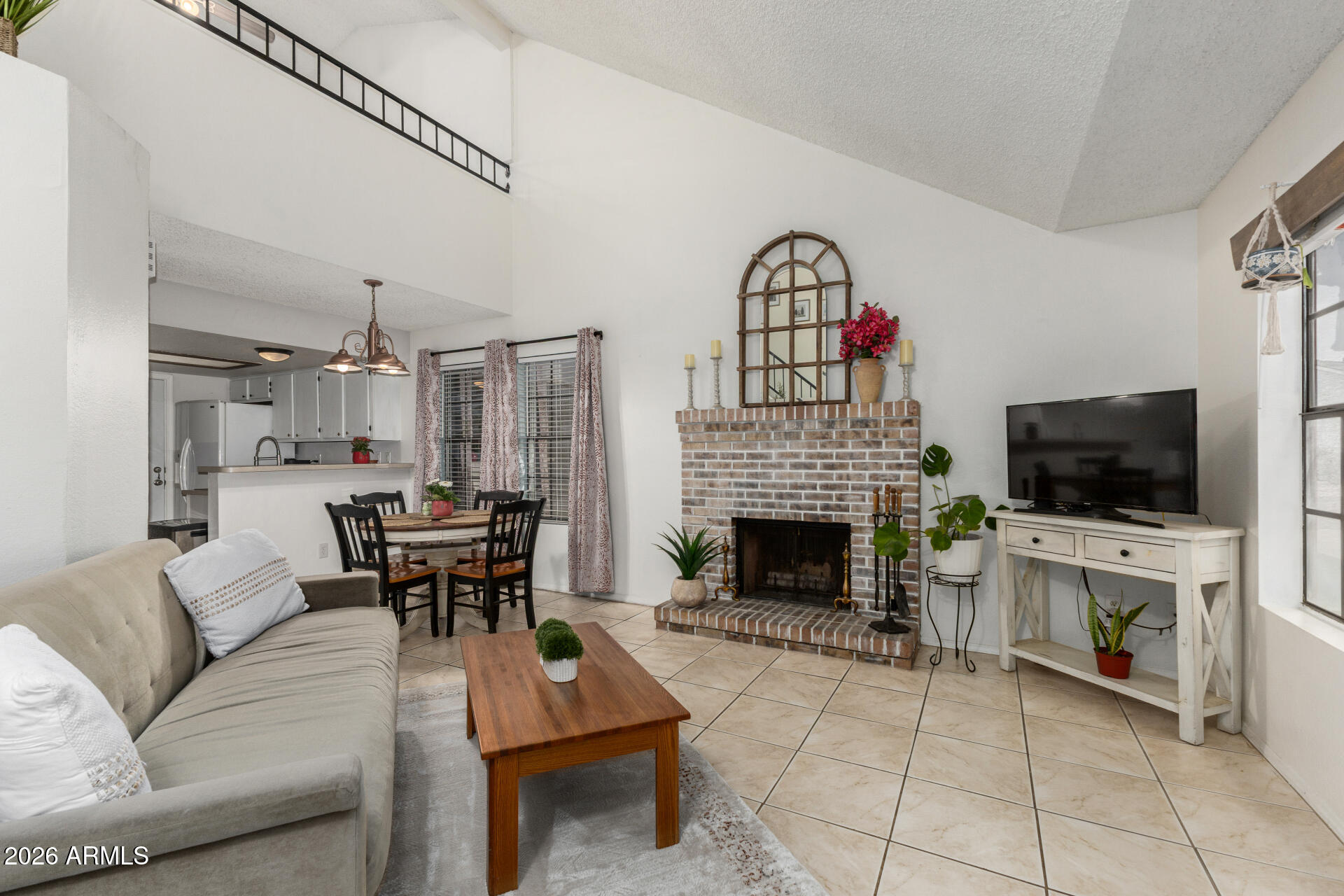 4834 E KACHINA Trail 1